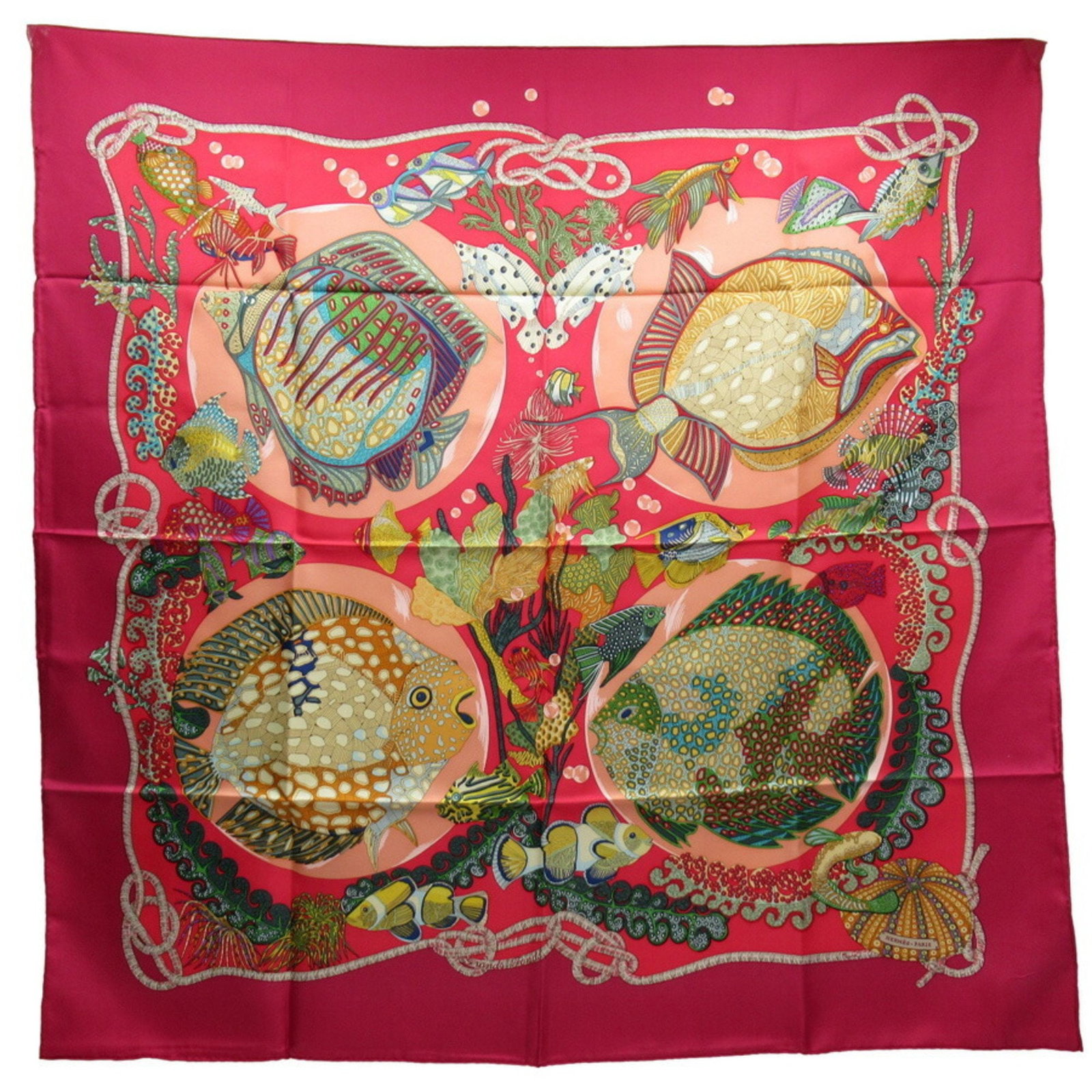 Hermes HERMES Scarf Carre 90 Grands Fonds Deep Sea Fish Red Series Multicolor 100% Silk: Hermes HERMES Scarf Carre 90 Grands Fonds Deep Sea Fish Red Series Multicolor 100% Silk Brand: Hermes Country of Origin: France Type: Scarf Gender: Women Color: Multi-color Red color Material: Silk Si