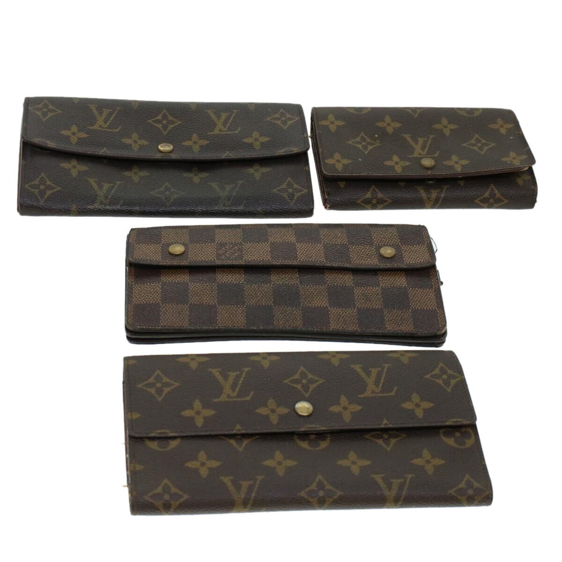 LOUIS VUITTON Monogram Damier Ebene Wallet 4Set LV: LOUIS VUITTON Monogram Damier Ebene Wallet 4Set LV Style: Wallet Material: Monogram Canvas Color: Damie Ebene Type: Wallet Exterior Material: Monogram Canvas C: Heavily Used The BIDHAUS Guarantee: All