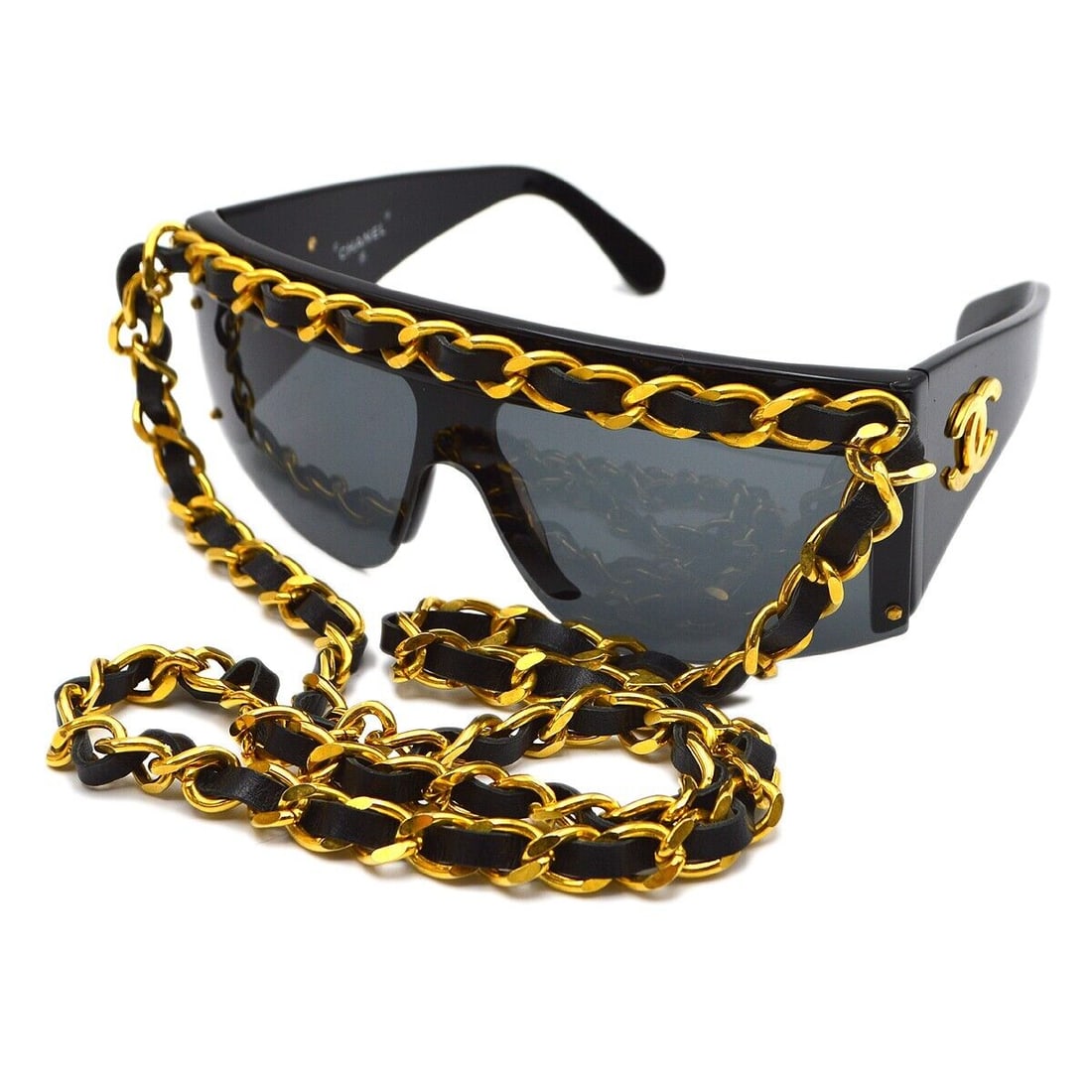Chanel Chain Sunglasses Eyewear Black Gold Acrylic 01456 94305: Chanel Chain Sunglasses Eyewear Black Gold Acrylic 01456 94305 Frame Color: Black Type: Sunglasses Lens Material: Plastic Style: Sunglasses Theme: Metal Frame Material: Plastic Lens Color: Black Outsi
