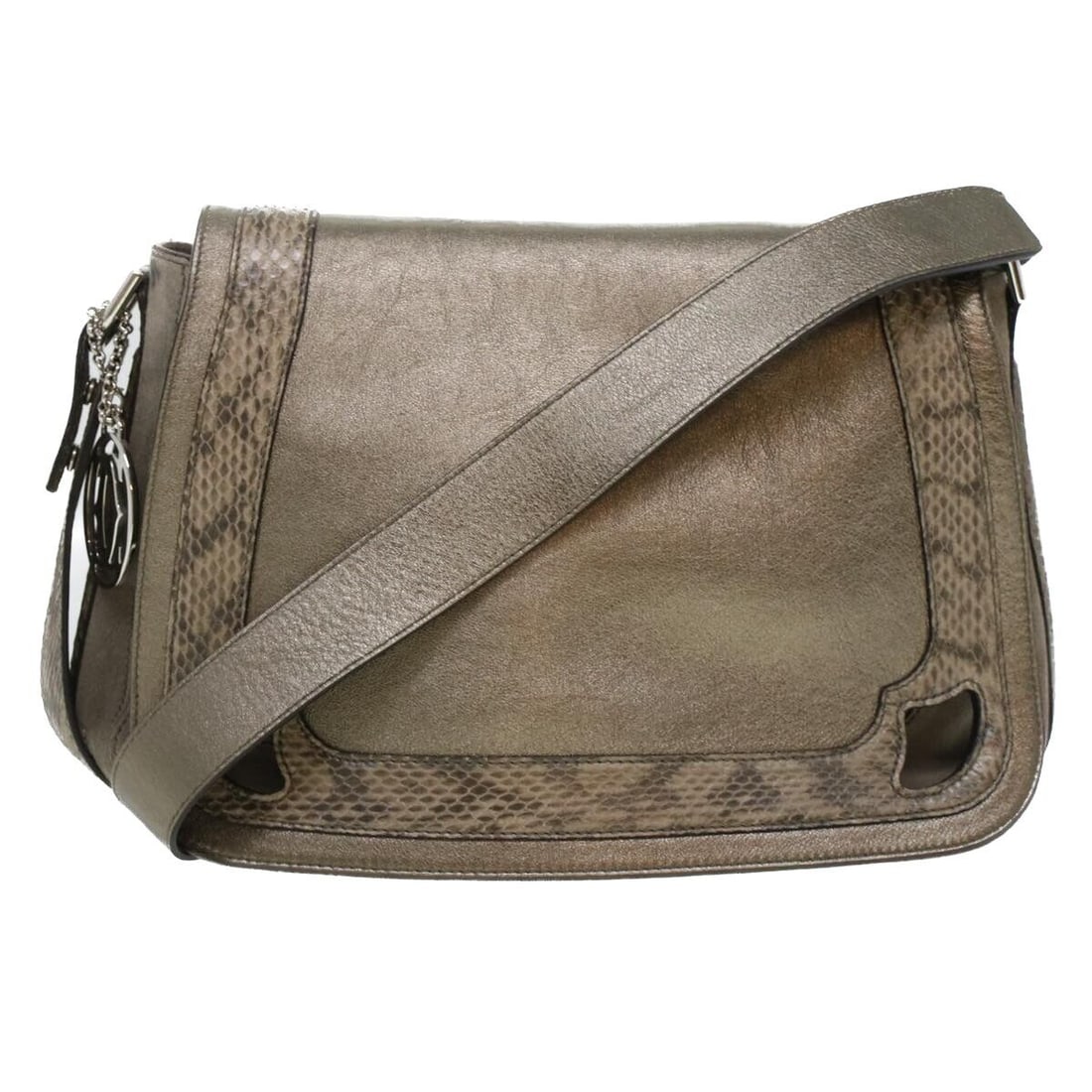 Chloe Shoulder Bag Suede Leather Gray: Chloe Shoulder Bag Suede Leather Gray Style: Shoulder Bag Material: Suede Exterior Color: Gray Bag Height: 7.9inch(Approx) / 20cm(Approx) Bag Depth: 3.5inch(Approx) / 9cm(Approx) Bag Length: 12.2inch(