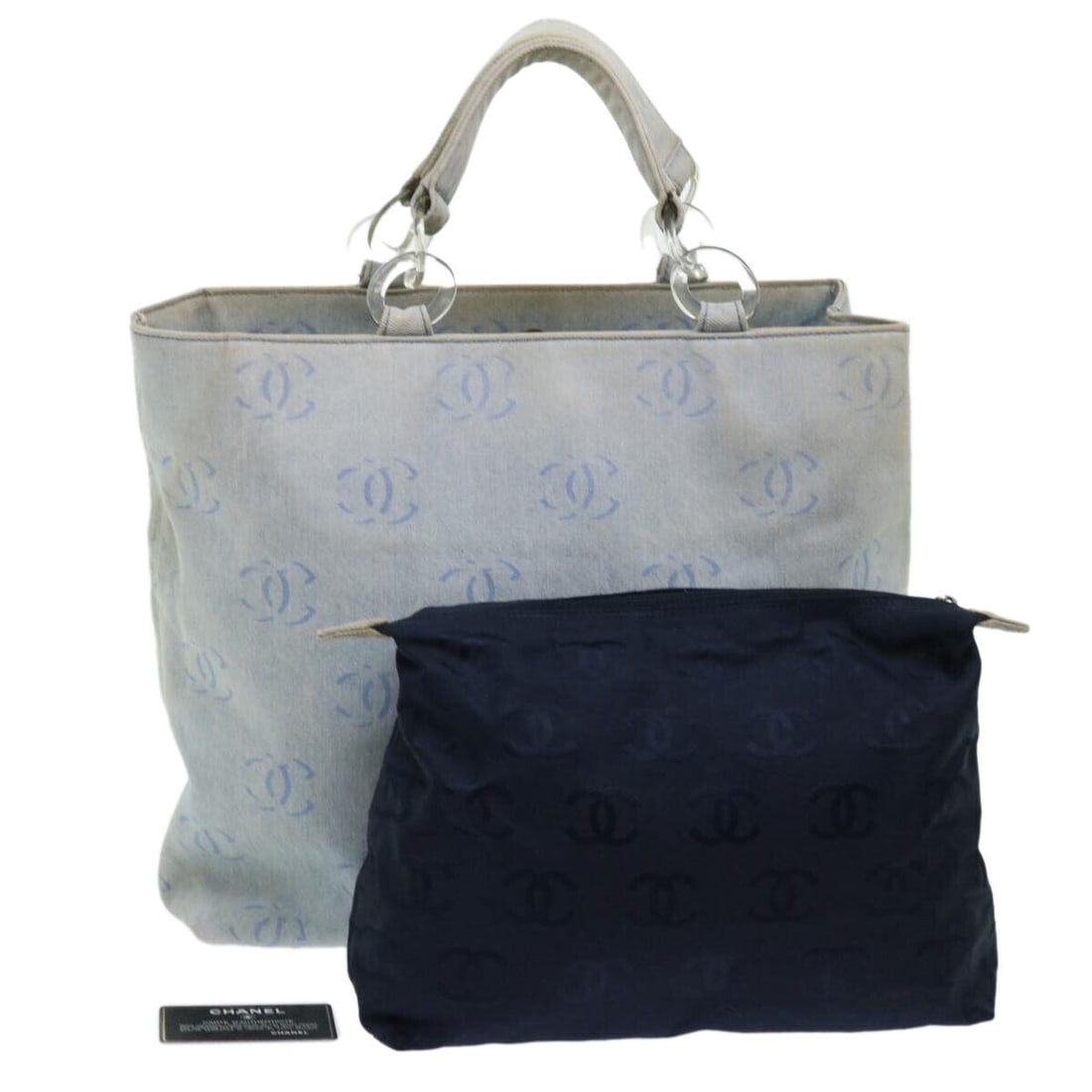 CHANEL Tote Bag Denim Blue CC: CHANEL Tote Bag Denim Blue CC Style: Tote Bag Material: Canvas Exterior Color: Blue Bag Height: 13.8inch(Approx) / 35cm(Approx) Bag Depth: 4.3inch(Approx) / 11cm(Approx) Bag Length: 14.6inch(Approx) /