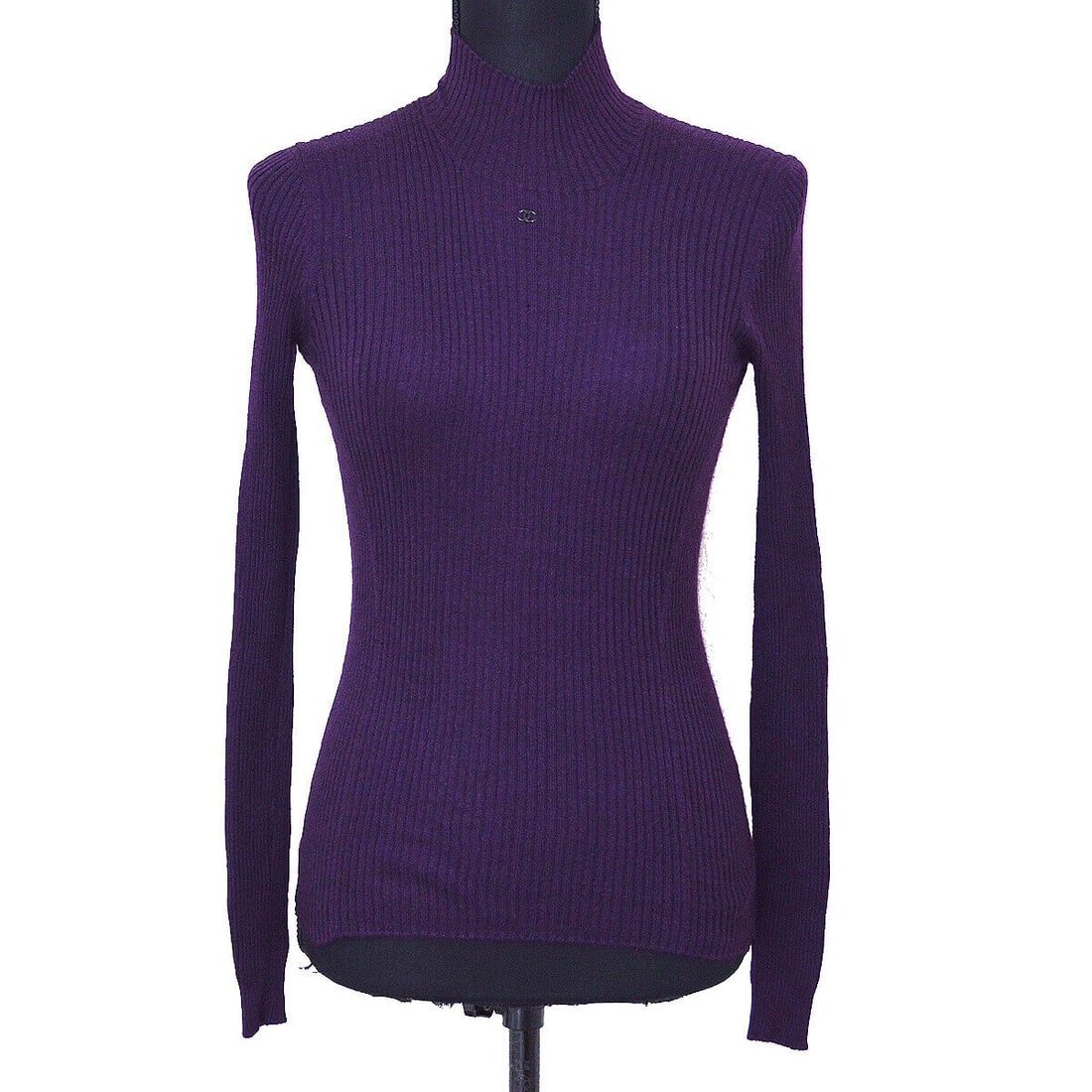 CHANEL 98A #40 High Neck Long Sleeve Knit Tops Shirt Purple: CHANEL 98A #40 High Neck Long Sleeve Knit Tops Shirt Purple Size: 40 Style: Knit Top Season: Fall Spring Winter Product Line: Knit Top Material: 70% Cashmere 30% Silk Theme: 90s Fit: Regular Type: Top