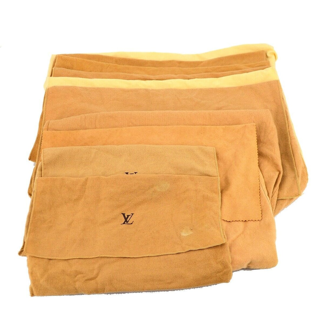 Louis Vuitton Dust Bag 10 Set Brown Beige 100% Cotton: Louis Vuitton Dust Bag 10 Set Brown Beige 100% Cotton Type: Dustbag Color: Brown Material: Cotton Outside Condition: B: Reasonable Wear and Tear/Inside Condition: C: Heavily Used The BIDHAUS Guarantee