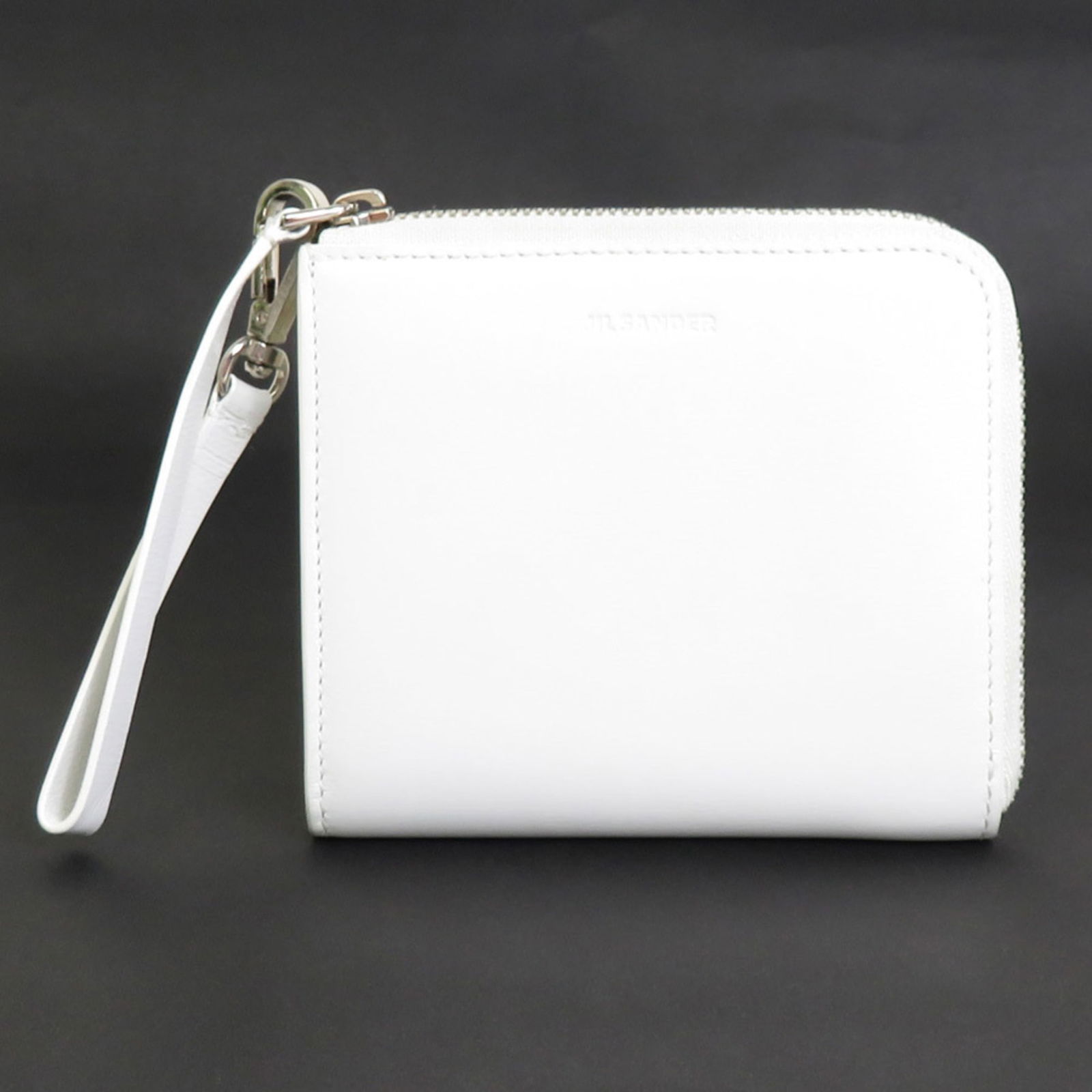 JIL SANDER Jil Sander coin case L-shaped zipper wallet leather white unisex r9585k: JIL SANDER Jil Sander coin case L-shaped zipper wallet leather white unisex r9585k Brand: Jil Sander Type: Coin purse/coin case Gender: Men Women Material: Leather Leather: Color: White Size (HxWxD):