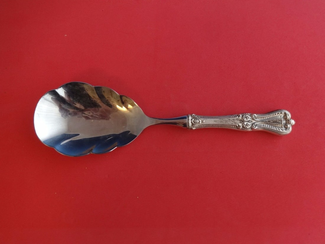 Old Colonial by Towle Sterling Berry Spoon Hollow Handle with Stainless 9 3/4": Old Colonial by Towle Sterling Berry Spoon Hollow Handle with Stainless 9 3/4" Age: Post-1940 Pattern: Old Colonial Type: Spoon Composition: Sterling Silver Maker: Towle Lavishly decorated old colonia