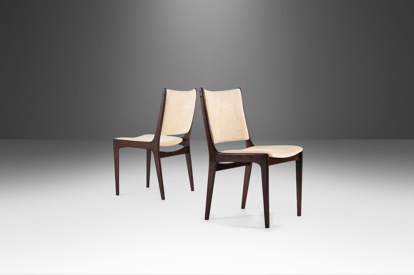 Set of Two (2) Mid Century Danish Modern Contoured Rosewood Dining Chairs c. 1970s: Set of Two (2) Mid Century Danish Modern Contoured Rosewood Dining Chairs c. 1970s Set of Two (2) Mid Century Danish Modern Contoured Rosewood Dining Chairs c. 1970's About: Sleek and sculpted lines.