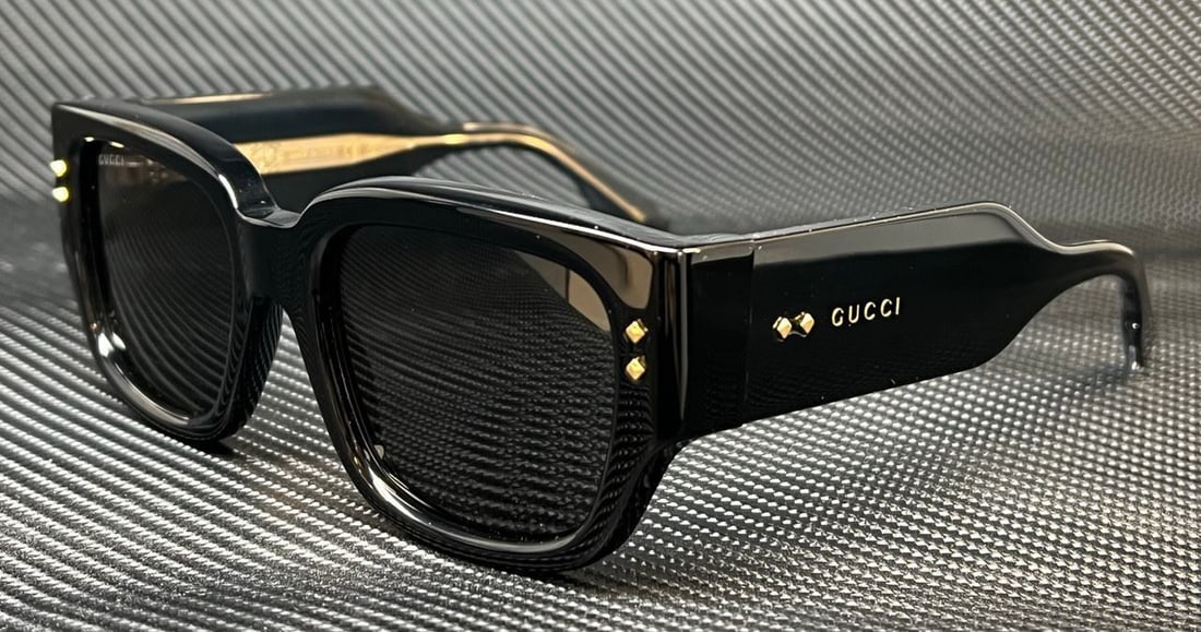 GUCCI GG1261S 001 Black Dark Grey Mens 54 mm Large Sunglasses: GUCCI GG1261S 001 Black Dark Grey Mens 54 mm Large Sunglasses Frame Color: Black Type: Sunglasses New The BIDHAUS Guarantee: All items in this auction are guaranteed to be 100% authentic. At Your Serv