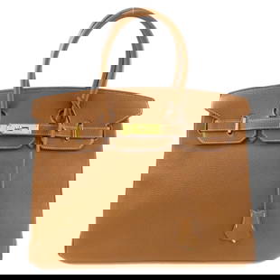 Hermes Birkin 35 Gold Tote Bag Taurillon Ladies HERMES: Hermes Birkin 35 Gold Tote Bag Taurillon Ladies HERMES Brand: Hermes Line: Birkin Type: Tote bag Color: Gold Closure: Turn lock Gender: Women Size (HxWxD): 25cm x 35cm x 19cm / 9.84 x 13.77 x 7.48 Han