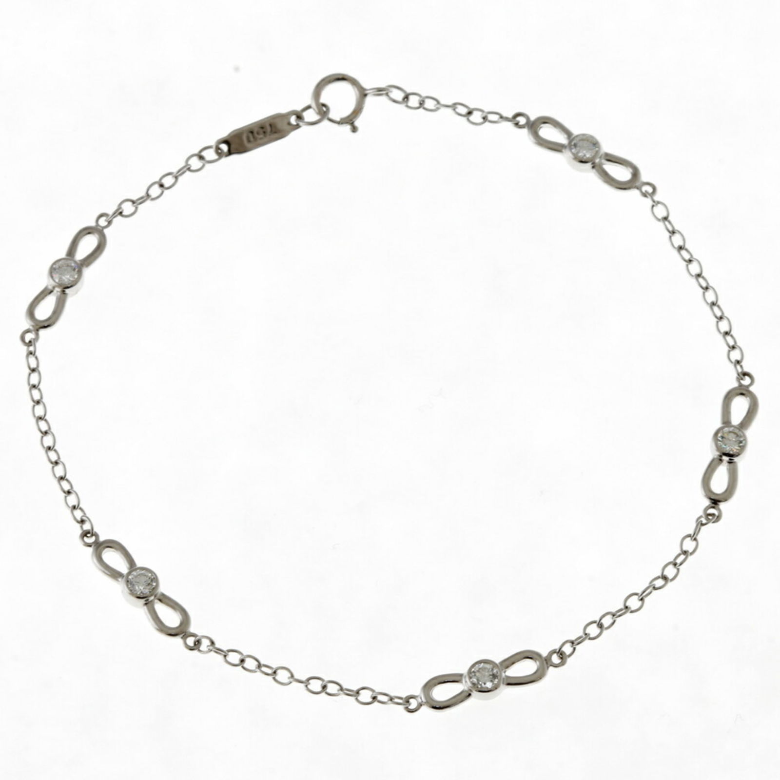 Tiffany TIFFANY&Co. ribbon bracelet 18k gold K18 white diamond women's: Tiffany TIFFANY&Co. ribbon bracelet 18k gold K18 white diamond women's Brand: Tiffany Number in Pack: 1 Type: Charm bracelet Style: Business Fashion Wedding Gender: Women Material: White gold (18K) St