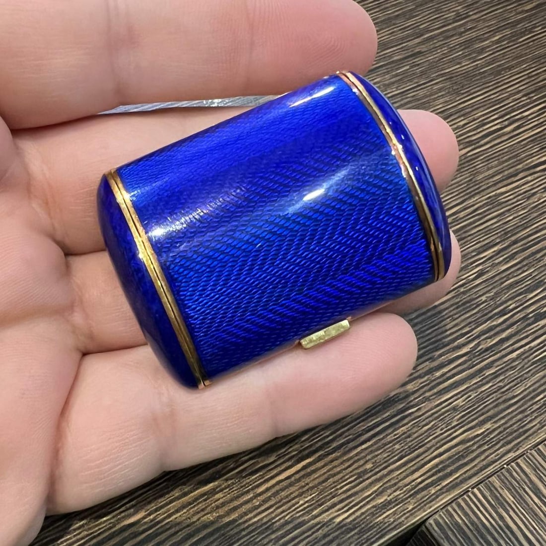 18K Yellow Gold Pill Box: 18K Yellow Gold Pill Box 18K Yellow Gold Pill Box Weighing 56.8 grams 1.75 x 1.5 inches The BIDHAUS Guarantee: All items in this auction are guaranteed to be 100% authentic. At Your Service: At BIDHAU