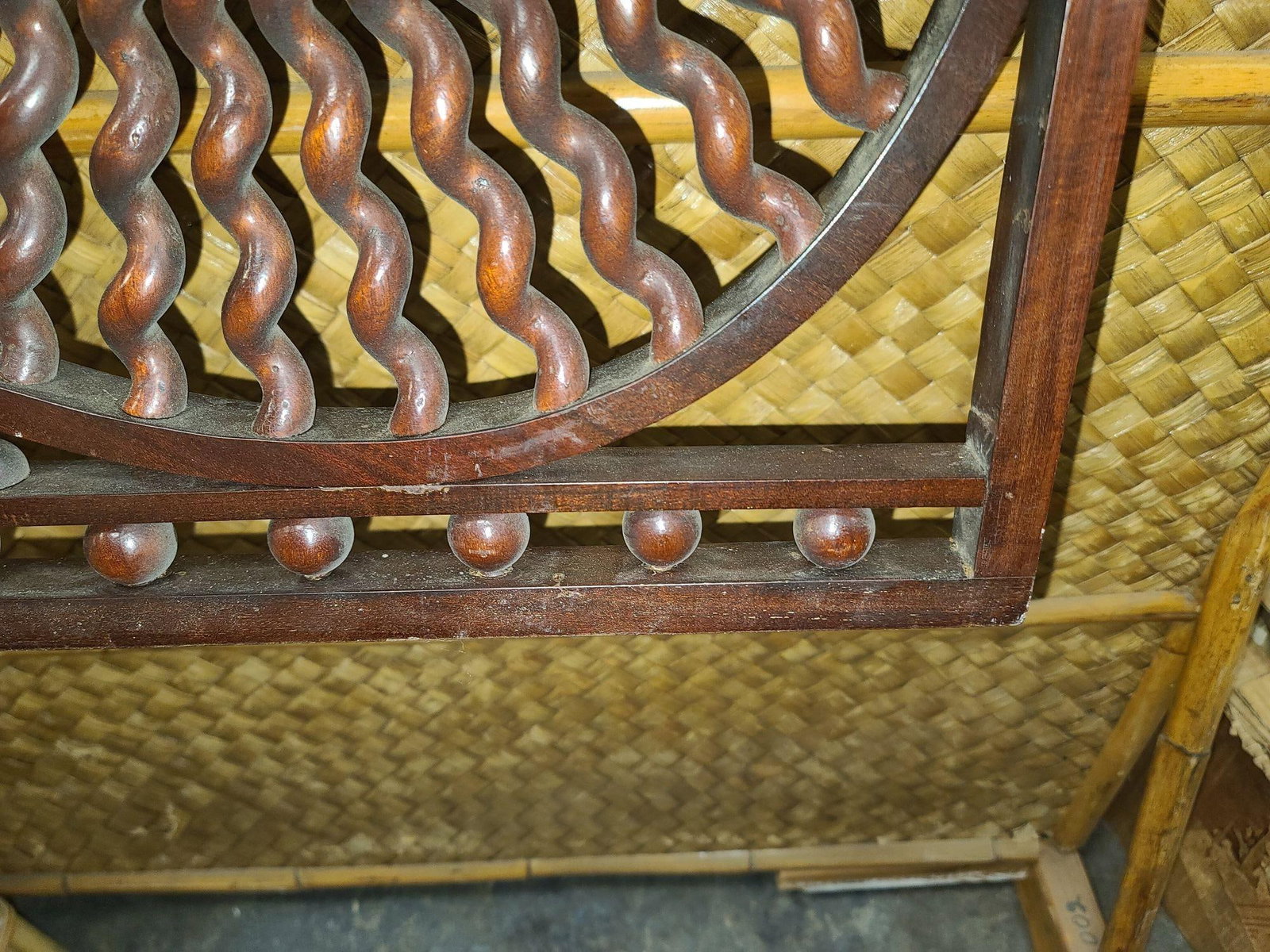 Queen Anne Disc and Dowel Interior Spandrel with Volute Scrolls: Queen Anne Disc and Dowel Interior Spandrel with Volute Scrolls Dimensions: Height: 24.25 in (61.6 cm)Width: 83.5 in (212.09 cm)Depth: 1.5 in (3.81 cm) Style: Queen Anne (Of the Period) Materials and 