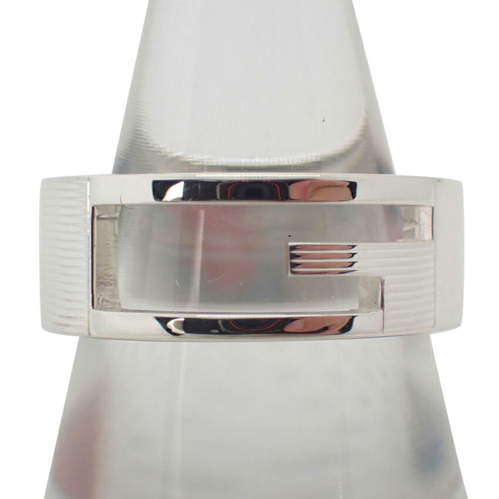 GUCCI Gucci 925 Branded G Ring No. 15: GUCCI Gucci 925 Branded G Ring No. 15 Brand: Gucci Type: Band ring Gender: Women Material: Sterling silver 925 US Size: 7.5-8 Other Size: 55 Width: 7.4mm / 0.29 Weight: 7.2g / 0.25oz. Condition: Used