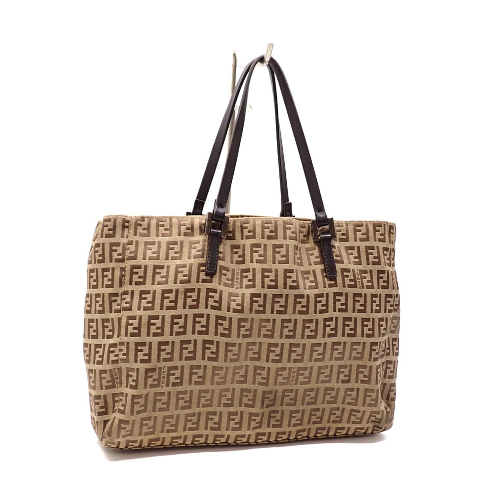 Fendi Handbag Zucchino Women's Brown Canvas Leather 8BH018: Fendi Handbag Zucchino Women's Brown Canvas Leather 8BH018 Brand: Fendi Line: Zucchino Model: 8BH018 Type: Handbag Material: Zucchino Zucchino: Color: Brown Outer Pocket: Zipper pocket Zipper pocket: 