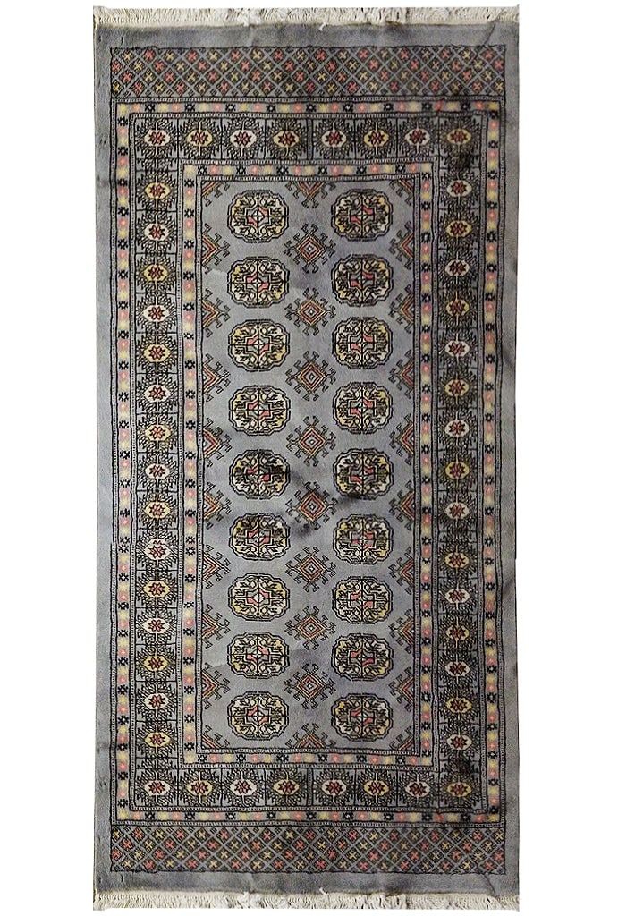 3 x 5 GRAY BOKARA RUG Hand-Knotted Pakistan: 3 x 5 GRAY BOKARA RUG Hand-Knotted Pakistan Free continental US Shipping Size in Feet: Width: 3.2 x Length: 4.9 Size in Inches: Width: 38 in x Length: 57 in Rug Type: Area Rug Colors: Gray Weave: Hand