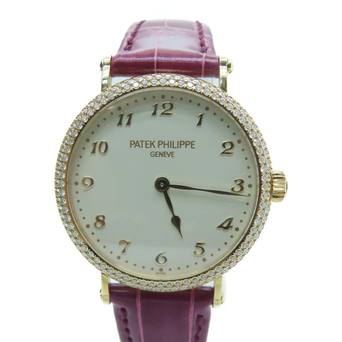 PATEK PHILIPPE Calatrava Ultra-thin 7200/200R-001 Diamond Automatic Watch White: PATEK PHILIPPE Calatrava Ultra-thin 7200/200R-001 Diamond Automatic Watch White Seller Notes: Very Good : Used with minor stains and/or scratches. Brand: PATEK PHILIPPE Style: Wrist Watch Material: Le