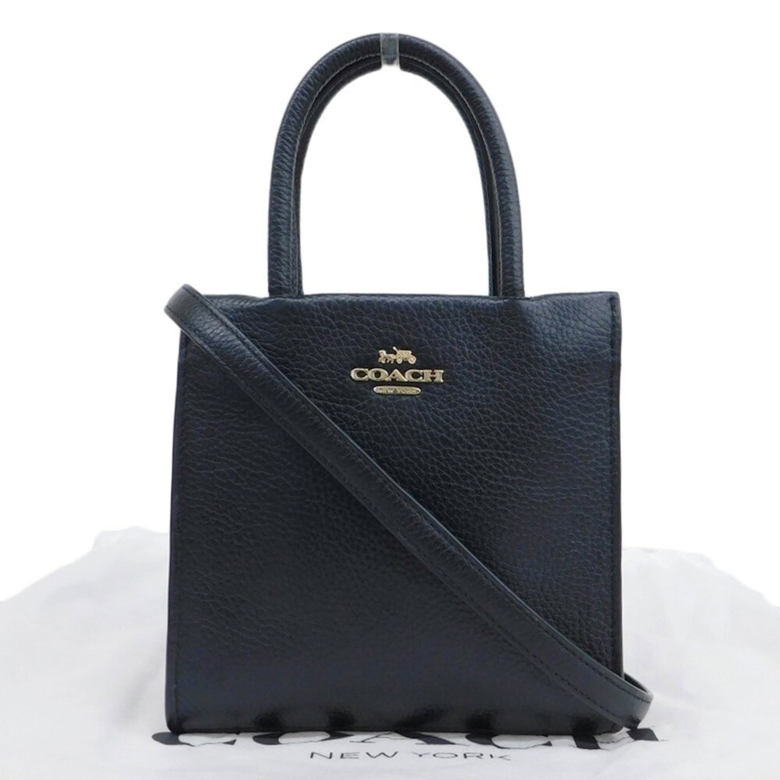 Coach COACH shoulder bag handbag leather black 5692: Coach COACH shoulder bag handbag leather black 5692 Brand: Coach Model: 5692 Type: Handbag Shoulder bag Material: Leather Leather: Color: Black Closure: Magnet Gender: Women Size (HxWxD): 17cm x 17cm