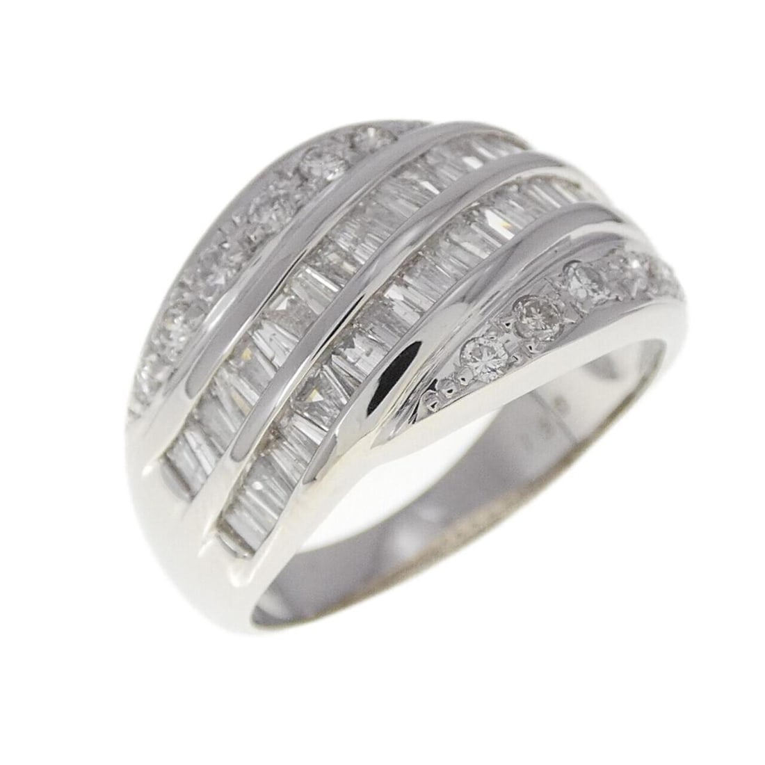 PT Diamond Ring 1.30CT: PT Diamond Ring 1.30CT Brand: Unbranded Style: Ring Material: Platinum Gender: Ladies Size: 6.5 (US size) Main Stone: Diamond 1.30CT Weight: approx. 8.7g Actualsize: Max W: 11.4mm Centerstone: Diamond