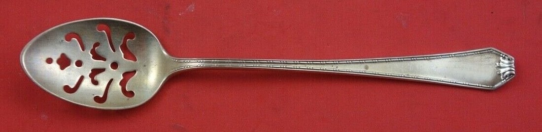 Madam Morris by Whiting Sterling Silver Olive Spoon original 6": Madam Morris by Whiting Sterling Silver Olive Spoon original 6" Maker: Whiting Composition: Sterling Silver Age: 1900-1940 Pattern: Madam Morris Type: Serving Spoon Madam morris by whitingsterling sil