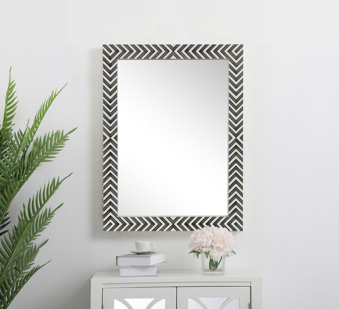 WALL MIRROR CHEVRON FOYER HALLWAY BEDROOM BATHROOM VANITY DINING LIVING ROOM 36": WALL MIRROR CHEVRON FOYER HALLWAY BEDROOM BATHROOM VANITY DINING LIVING ROOM 36" Modified Item: No Height: 27" Item Height: 27 in Warranty: 1 year on finish and frame Item Width: 36 in Width: 36" Item