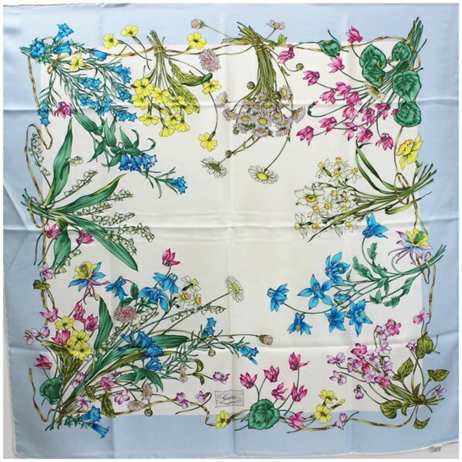 Gucci Silk Scarf Muffler Light Blue x Multicolor GUCCI Ladies: Gucci Silk Scarf Muffler Light Blue x Multicolor GUCCI Ladies Brand: Gucci Type: Scarf Gender: Women Color: Light blue Multi-color Material: Silk Silk: Size (LxW): 87cm x 85cm / 34.25 x 33.46 Conditio