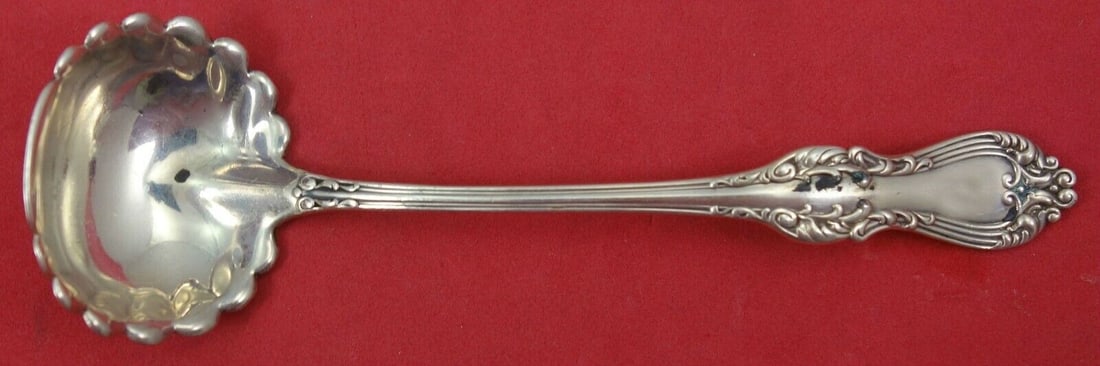 Countess by Frank Smith Sterling Silver Sauce Ladle w/ Fancy Bowl 5 1/4": Countess by Frank Smith Sterling Silver Sauce Ladle w/ Fancy Bowl 5 1/4" Countess by frank smith sterling silver sauce ladle with fancy bowl 5 1/4" in the pattern countess by frank smith. It is not mo
