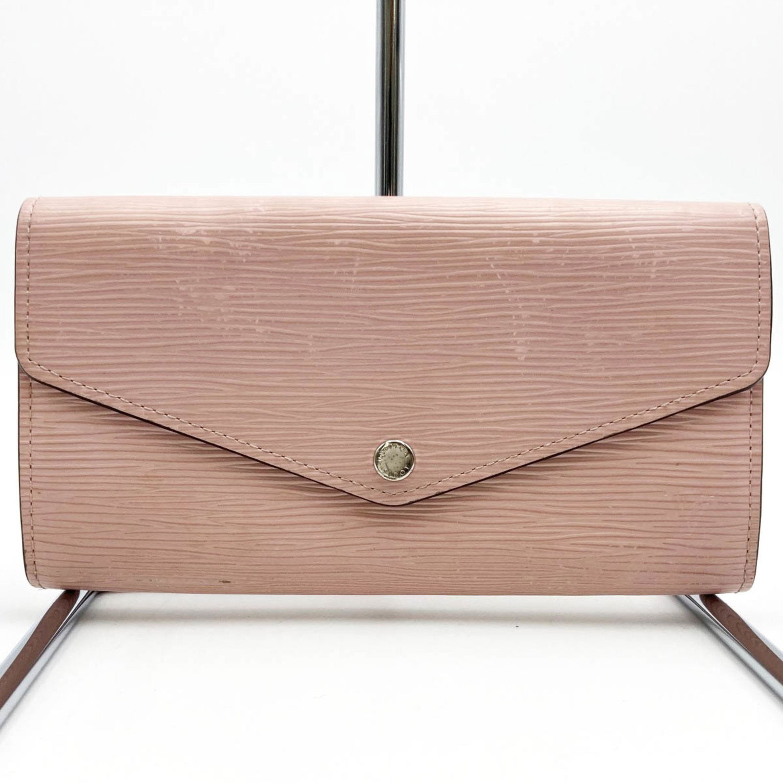 LOUIS VUITTON Portefeuille Sara M61216 Epi Rose Ballerine Long Wallet Bifold Pink Leather Women's: LOUIS VUITTON Portefeuille Sara M61216 Epi Rose Ballerine Long Wallet Bifold Pink Leather Women's USED Brand: Louis Vuitton Line: Epi Model: M61216 Type: Wallet (bi-fold) Gender: Women Color: Pink Siz