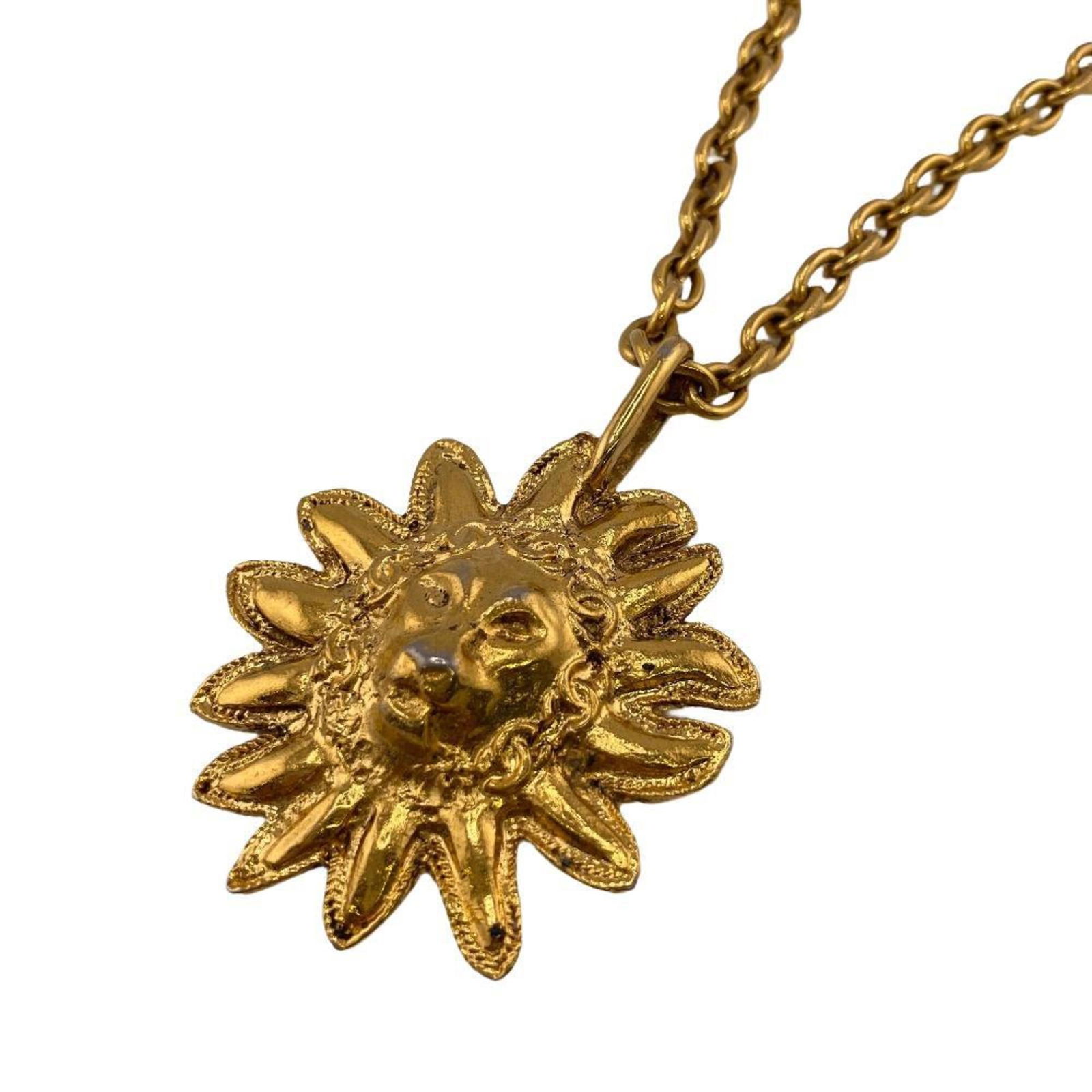 CHANEL Lion Chain Necklace Gold Men's Women's: CHANEL Lion Chain Necklace Gold Men's Women's Brand: Chanel Necklace Type: Necklace Gender: Men Women Color: Gold Neck Circumference: 80 cm / 31.49 Pendant Size: 65mm x 50mm / 2.55 x 1.96 Condition: U