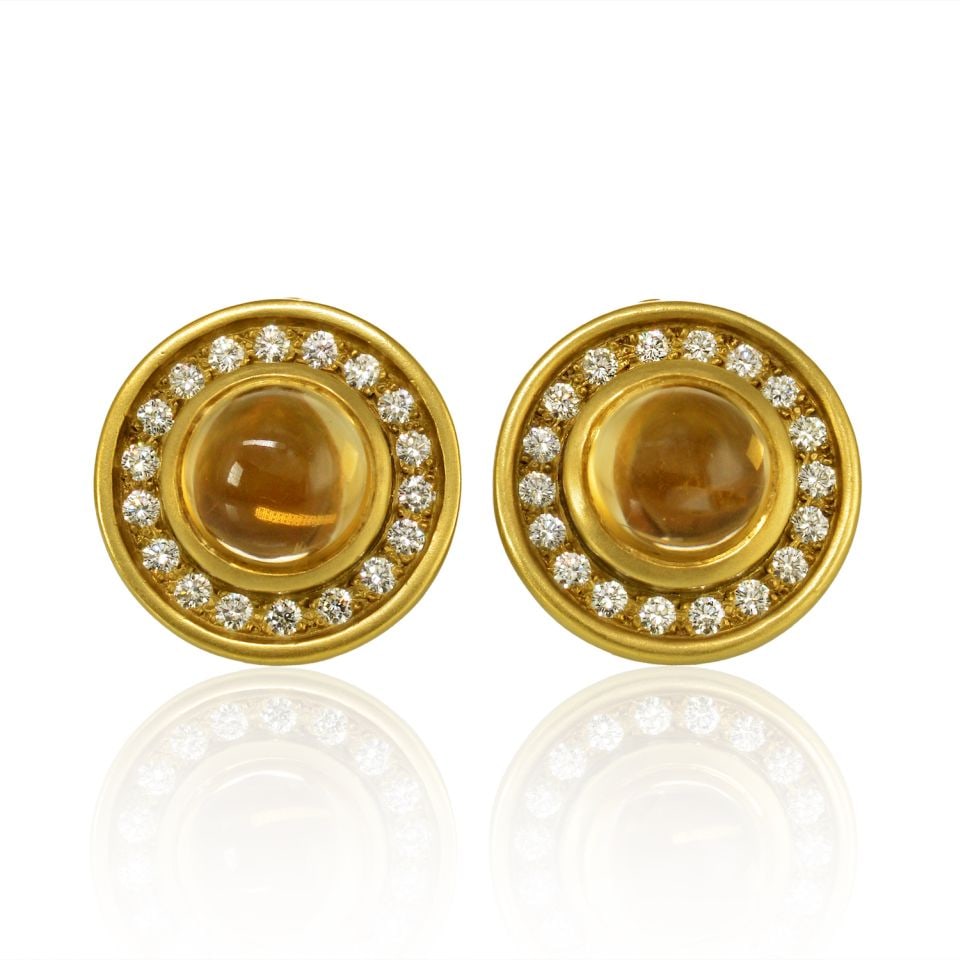 Kieselstein Cord 18K Yellow Gold Diamond & Citrine Round Clip-On Earrings: Kieselstein Cord 18K Yellow Gold Diamond & Citrine Round Clip-On Earrings Type: Earrings Metal: 18K Yellow Gold Grams: 23.8 Exact Diamond Weight: 2.5 Cts Measurements: 5/8 inch Condition: Excellent! B