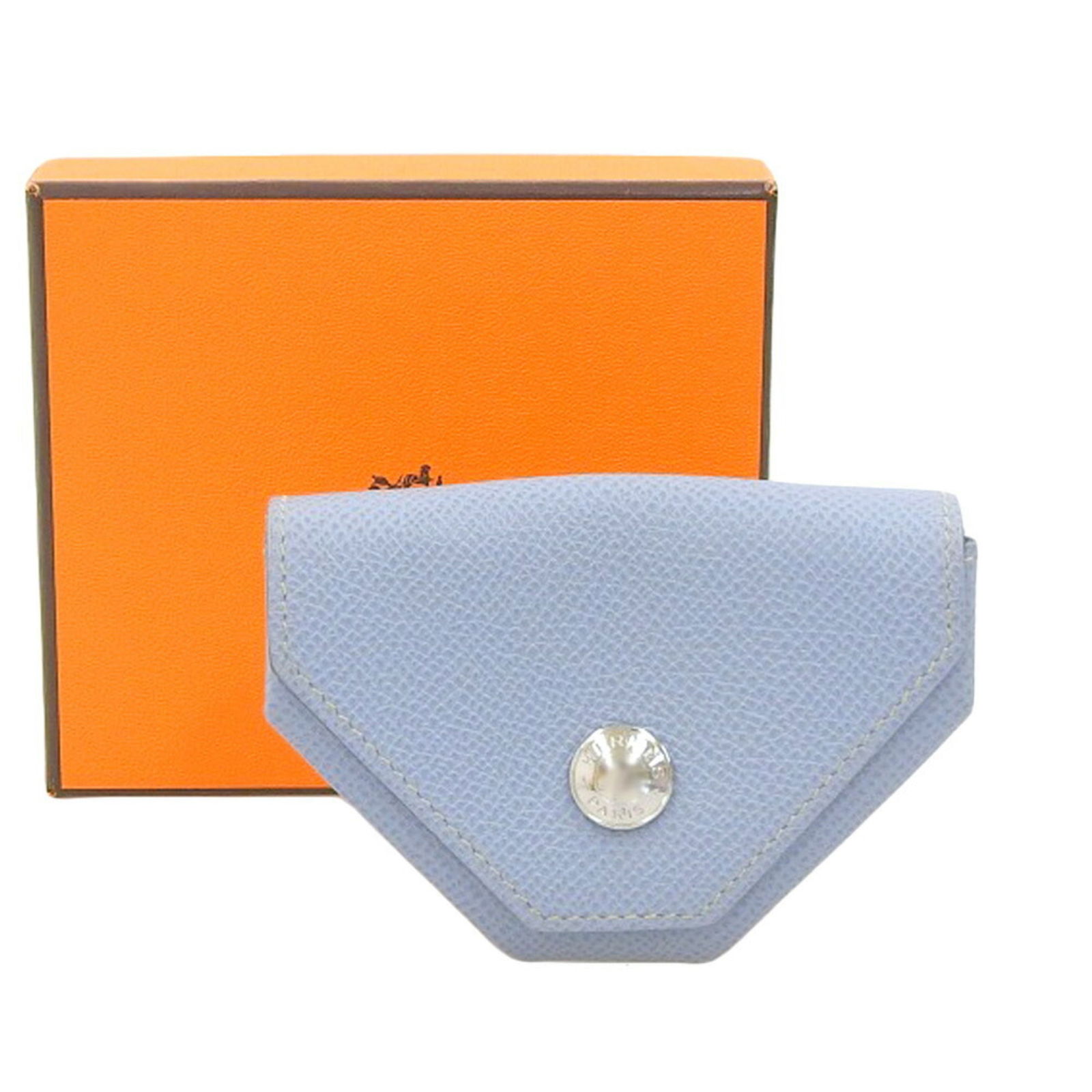 Hermes HERMES Le Soi Sandouz Coin Case Purse Epson Light Blue Series #Q Engraved: Hermes HERMES Le Soi Sandouz Coin Case Purse Epson Light Blue Series #Q Engraved Brand: Hermes Type: Coin purse/coin case Gender: Women Material: Epsom leather Epsom leather: Color: Light blue Size (H