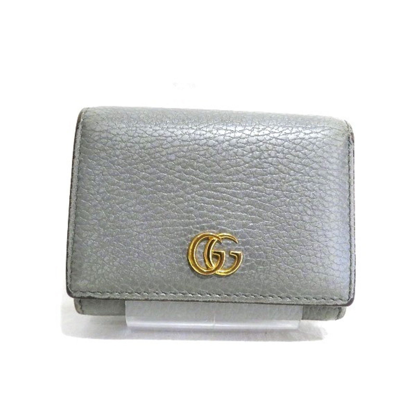 GUCCI GG Marmont Compact Wallet 474746 Trifold Women's: GUCCI GG Marmont Compact Wallet 474746 Trifold Women's Brand: Gucci Type: Wallet (tri-fold) Gender: Women Material: Leather Leather: Color: Gray Size (HxWxD): 10cm x 11cm x 2.5cm / 3.93 x 4.33 x 0.98