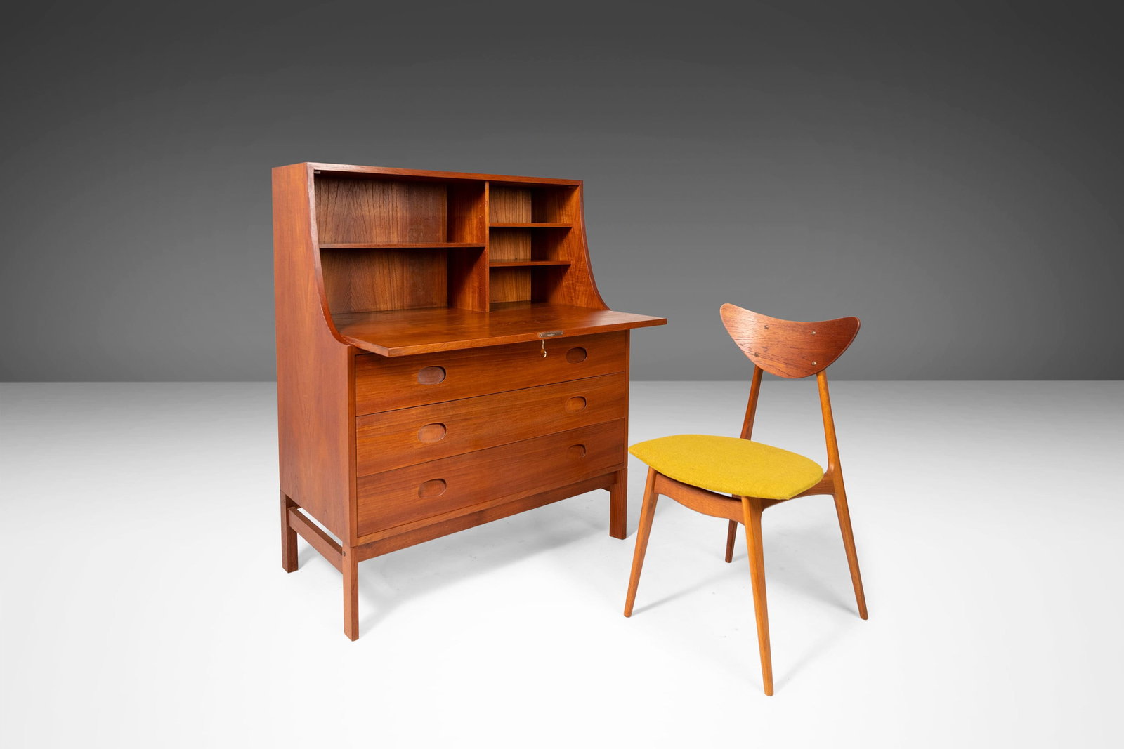 Rare Danish Modern Secretary Desk by Vitre in Teak c. 1970s: Rare Danish Modern Secretary Desk by Vitre in Teak c. 1970s Rare Danish Modern Secretary Desk by Vitre in Teak c. 1970s About: A rare and gorgeous build by Vitre constructed from teak. The top portion