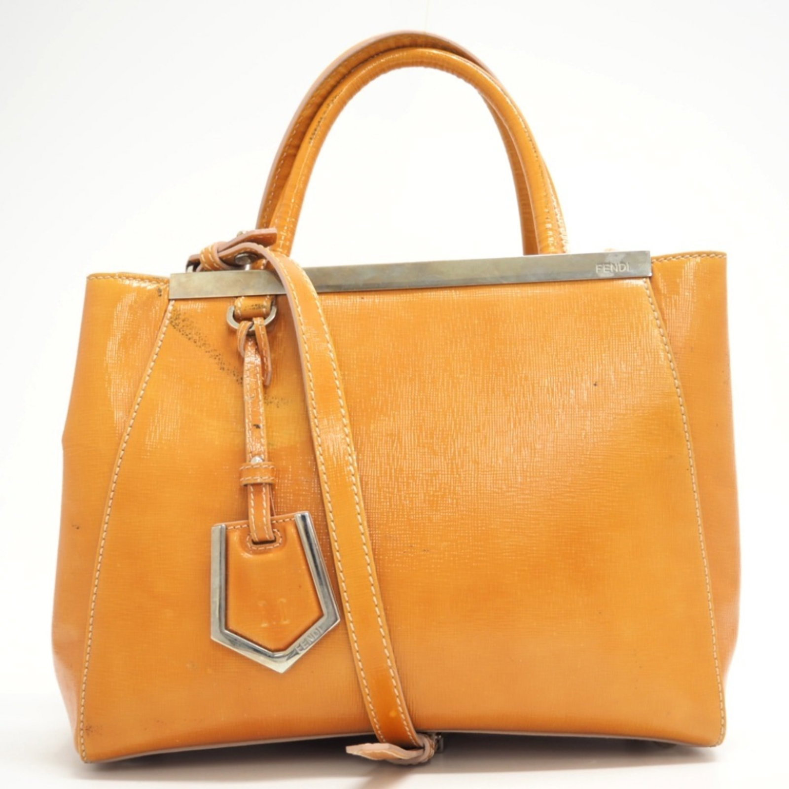 FENDI/Fendi Titoujour 2way Shoulder Bag Handbag Orange Ladies: FENDI/Fendi Titoujour 2way Shoulder Bag Handbag Orange Ladies Brand: Fendi Type: Handbag Shoulder bag Material: Leather Leather: Color: Orange Gender: Women Size (HxWxD): 21cm x 26cm x 12cm / 8.26 x 1