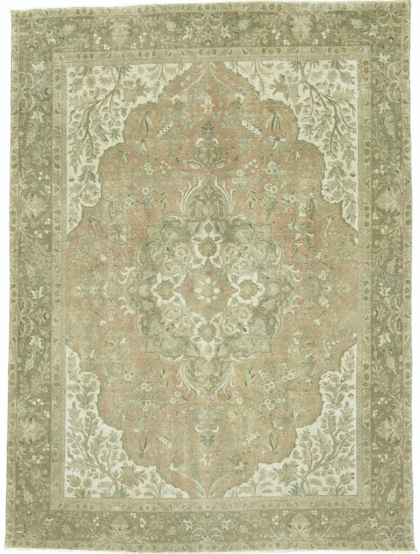 Handmade Distressed Vintage 93X128 Antique Muted Floral Oriental Rug Carpet: Handmade Distressed Vintage 93X128 Antique Muted Floral Oriental Rug Carpet Free continental US Shipping Type: Area Rugs Color: Muted Colors: Rusty Peach Cream Brown Light Blue etc Size: 9"3 X 12"8 Ft