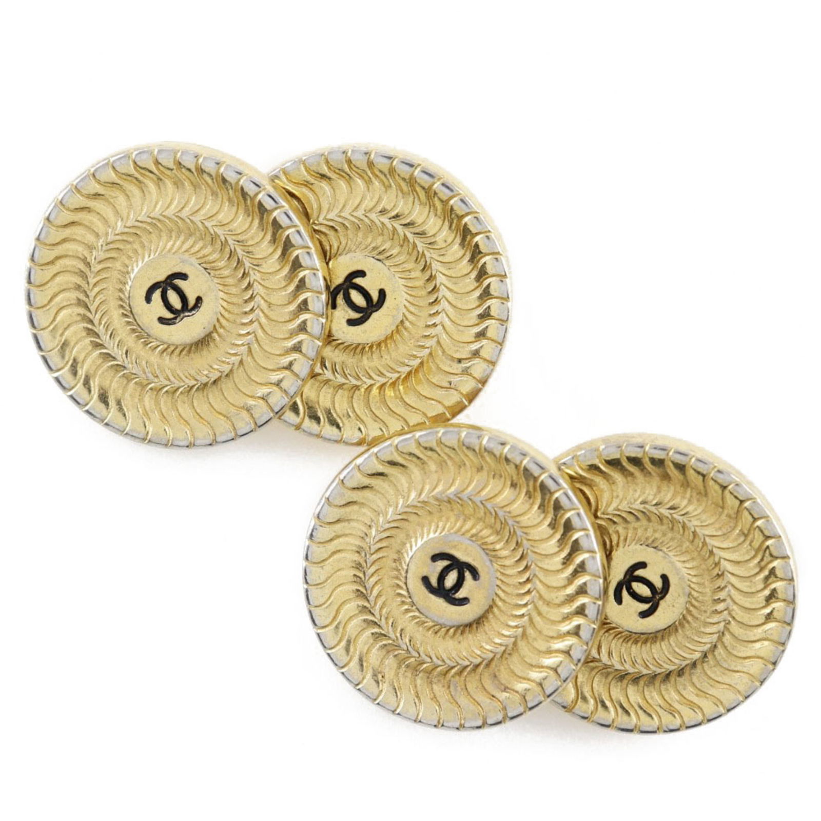 CHANEL Chanel here mark cufflinks vintage gold plated men's: CHANEL Chanel here mark cufflinks vintage gold plated men's Brand: Chanel Type: Cufflinks Gender: Men Material: Gold plating Color: Gold Size (HxWxD): 24.00mm x 24.00mm / 0.94 x 0.94 Condition: Used (