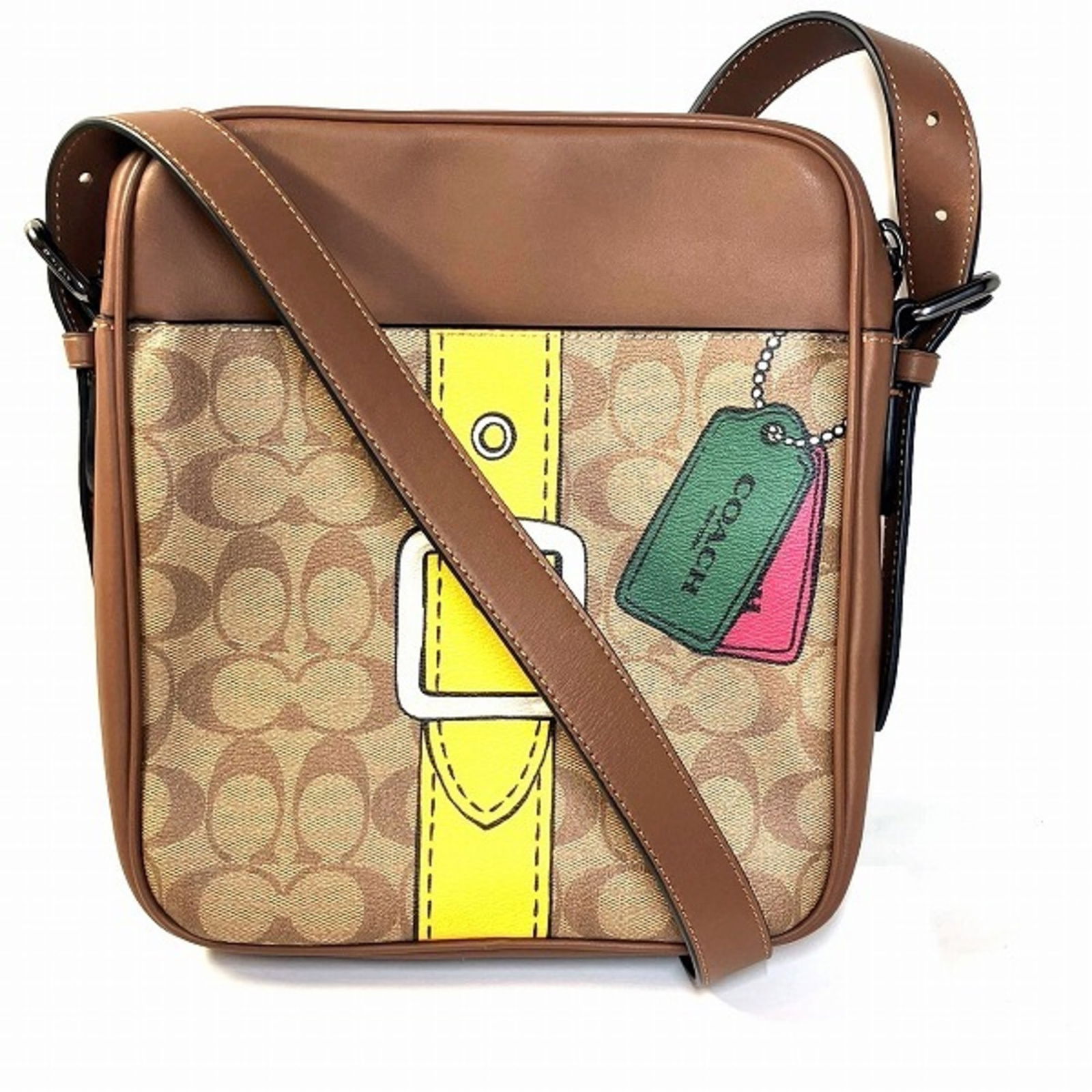 Coach COACH Signature Trompe L'oeil Hudson Crossbody 21 CH200 Bag Shoulder Men's Women's: Coach COACH Signature Trompe L'oeil Hudson Crossbody 21 CH200 Bag Shoulder Men's Women's Brand: Coach Line: Signature Model: CH200 Type: Shoulder bag Material: PVC PVC: Color: Khaki Multi-color Gender