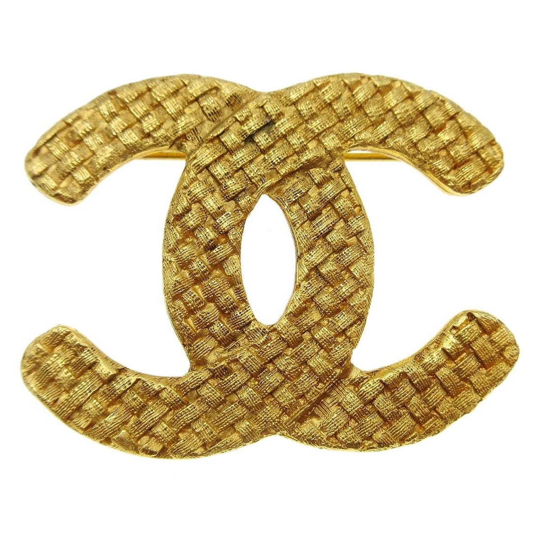 Chanel Charm Quilted Brooch Pin Corsage Gold-plated 1262/29: Chanel Charm Quilted Brooch Pin Corsage Gold-plated 1262/29 Type: Brooch Color: Gold Material: Gold-plated Item Length: 2 in Outside Condition: AB: Very Good/Inside Condition: C: Heavily Used The BIDH