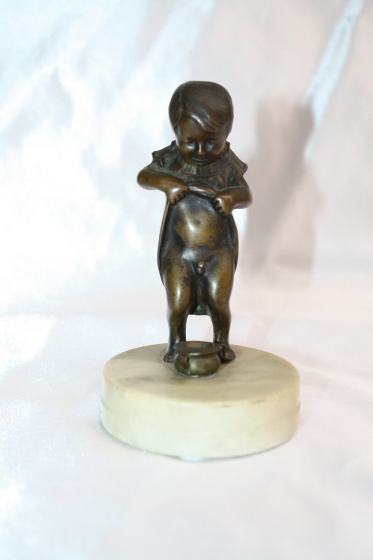 19C FRENCH BRONZE STATUE OF A BOY ON MARBLE: 19C FRENCH BRONZE STATUE OF A BOY ON MARBLE Modified Item: No Object Type: SCULPTURE It has a wonderful subject detail and workmanship showing a boy piing in the pot. It measures 4.9" tall marble base