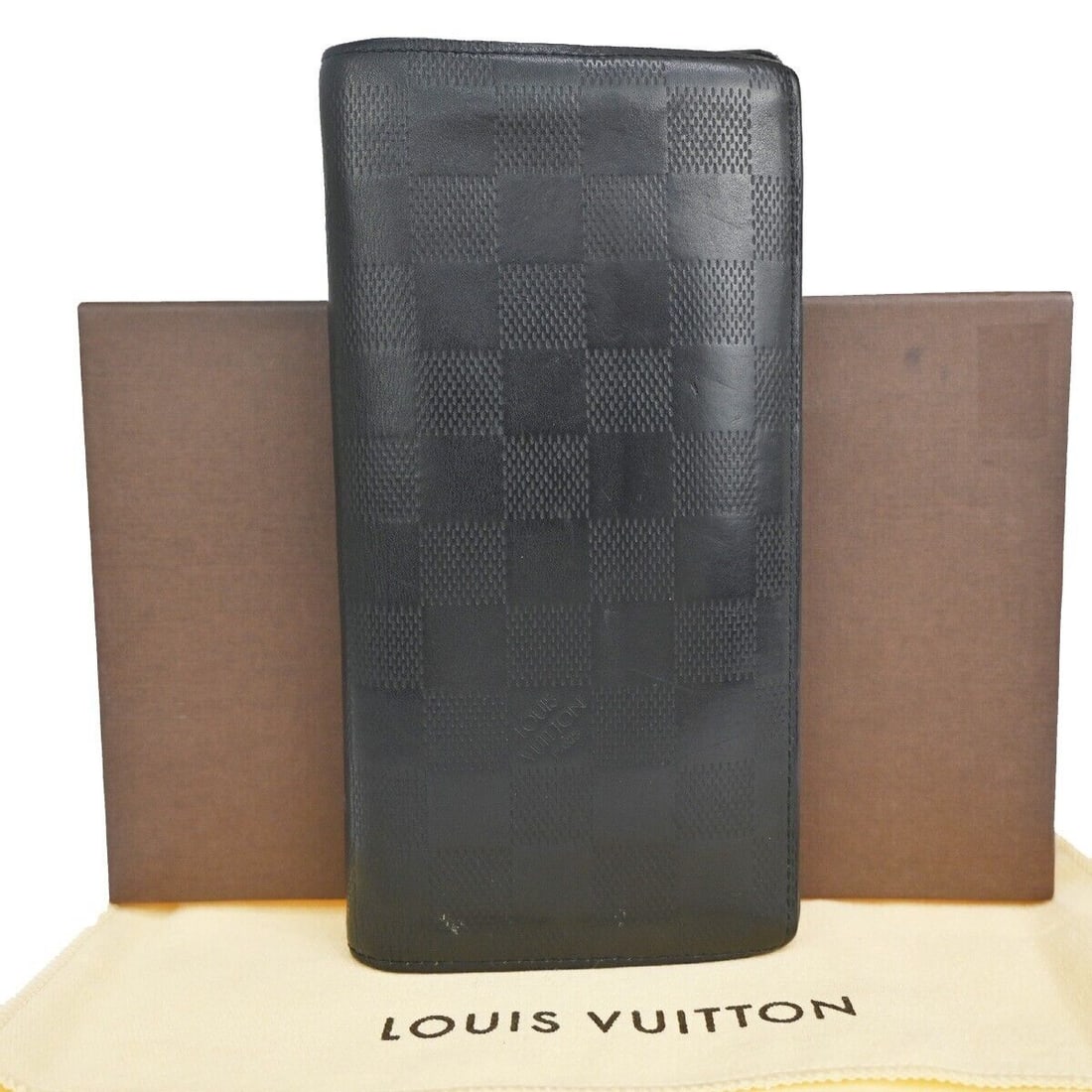 Louis Vuitton Brazza: Louis Vuitton Brazza Brand: Louis Vuitton Model: Brazza Color: Black Material: Leather Dimensions: W 9.5 x H 18.5 cm Country of Origin: France Comments: In incredibly soft Damier Infini leather the Br