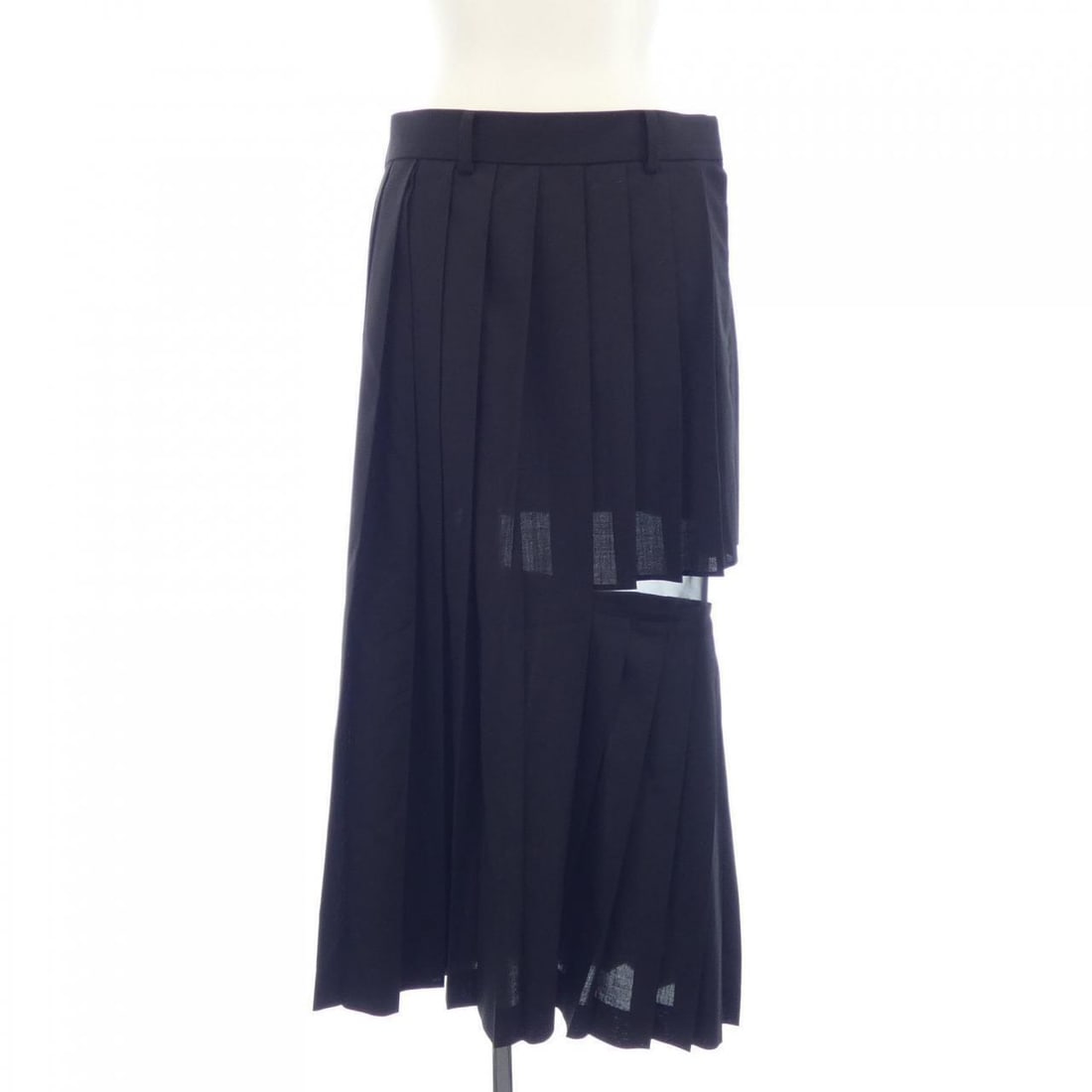 SACAI Skirt: SACAI Skirt Style: SKIRT Color: Black See-through Gender: Ladies" Size: 2 Size Type: Regular Actualsize: Waist:74cm Full length:87cm Type: SKIRT B: Reasonable Wear and Tear The BIDHAUS Guarantee: All 