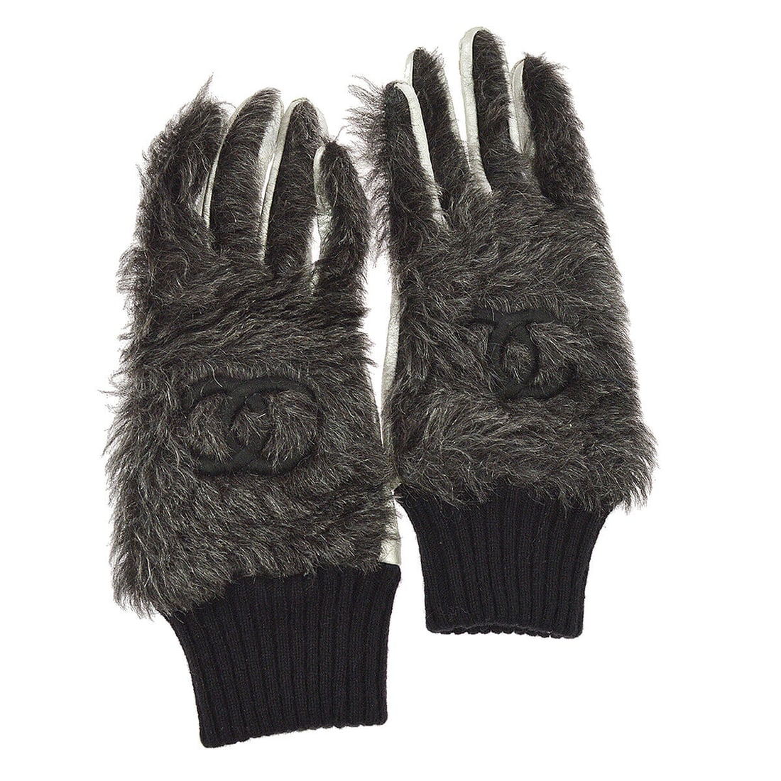 CHANEL CC Logos Gloves Black Silver Fur Leather France #7: CHANEL CC Logos Gloves Black Silver Fur Leather France #7 Size: 7 Style: Everyday Gloves Glove Length: 8.5 Material: Fur Leather Color: Black Silver Outside Condition: B: Reasonable Wear and Tear/Insi