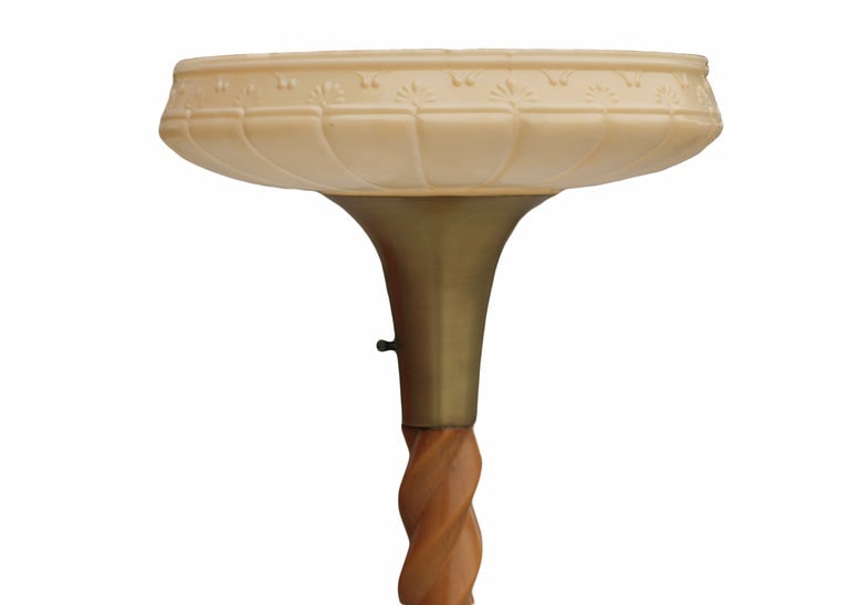 Carved Oak Floor Lamp or Torchiere Attributed to Russel Wright: Carved Oak Floor Lamp or Torchiere Attributed to Russel Wright Attributed to: Russel Wright (Designer) Dimensions: Height: 65.5 in (166.37 cm)Diameter: 15 in (38.1 cm) Style: Mid-Century Modern (Of th