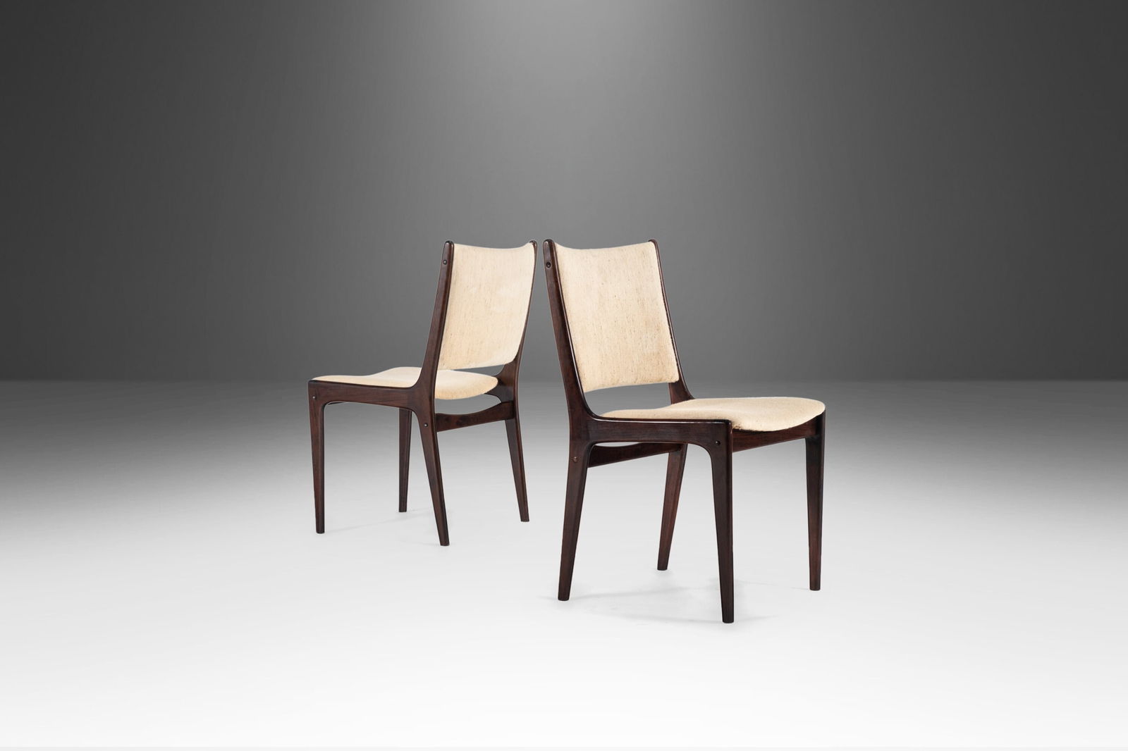 Set of Two (2) Mid Century Danish Modern Contoured Rosewood Dining Chairs c. 1970s: Set of Two (2) Mid Century Danish Modern Contoured Rosewood Dining Chairs c. 1970s Set of Two (2) Mid Century Danish Modern Contoured Rosewood Dining Chairs c. 1970's About: Sleek and sculpted lines.