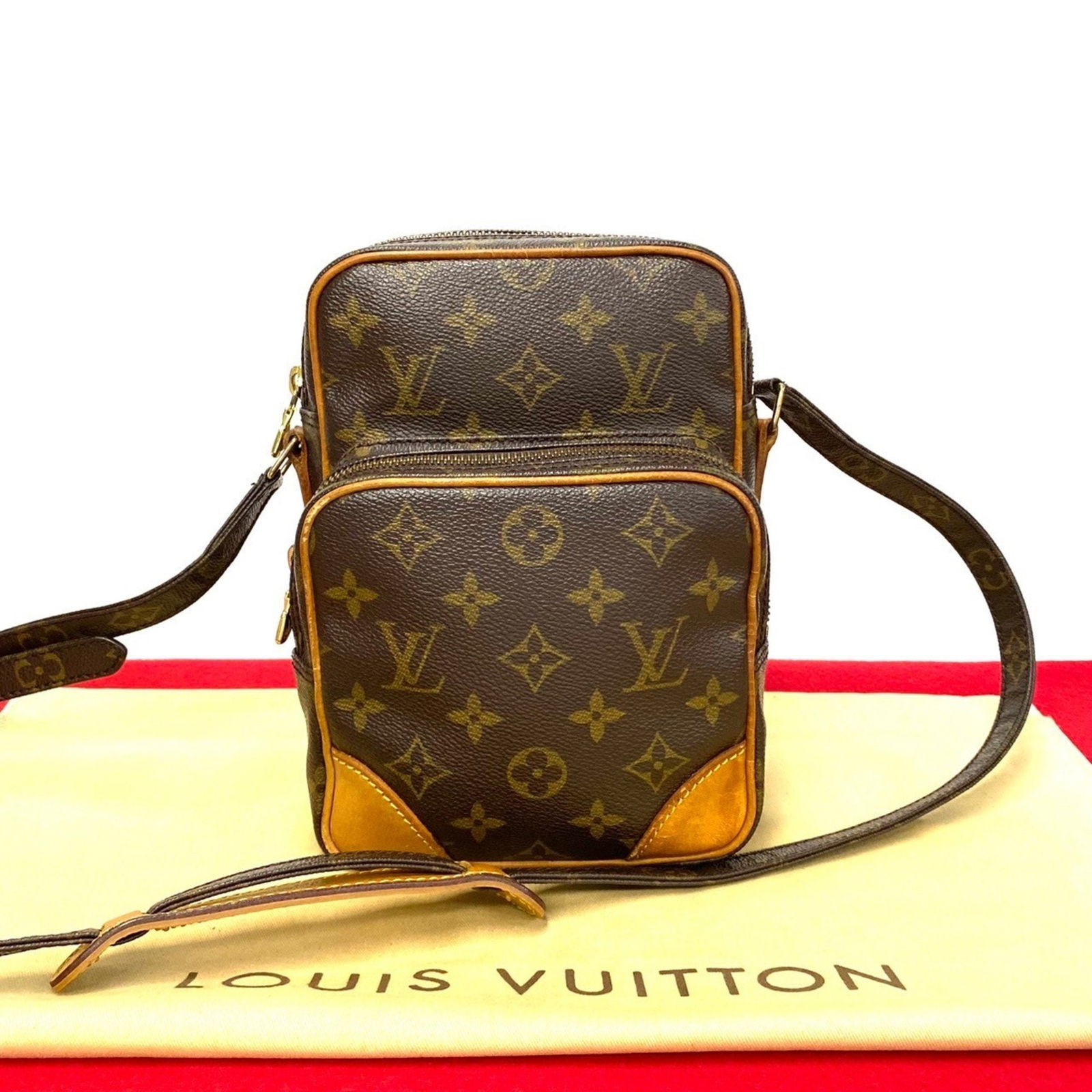 LOUIS VUITTON Louis Vuitton Amazon Monogram Leather Shoulder Bag Pochette Sacoche Brown 25982: LOUIS VUITTON Louis Vuitton Amazon Monogram Leather Shoulder Bag Pochette Sacoche Brown 25982 Brand: Louis Vuitton Type: Pochette Shoulder bag Material: Leather PVC Leather: PVC: Color: Brown Gender: