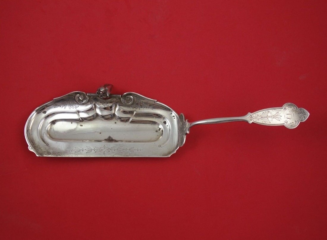 Art Silver c. 1860-1883 Sterling Silver Crumber BC w/ 3-D Bird on Branch 11 3/8": Art Silver c. 1860-1883 Sterling Silver Crumber BC w/ 3-D Bird on Branch 11 3/8" Art silver circa 1860-1883sterling silver crumber bright-cut with 3-d bird on branch 11 3/8" (maker unknown). It is mon