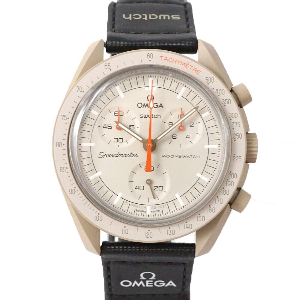 Swatch Mission to Jupiter S033C100 Mens Watch: Swatch Mission to Jupiter S033C100 Mens Watch Type: wristwatch brand Swatch Model number S033C100 Product name mission to jupiter material Case: bioceramic Bracelet: Nylon (velcro) Dial: beige size [(