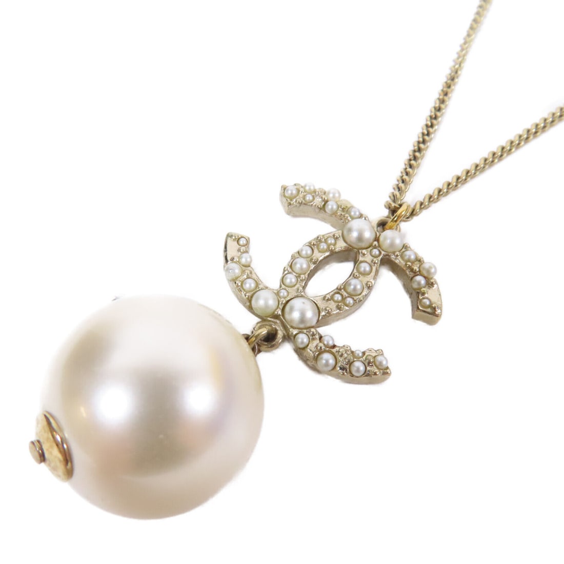 CHANEL CC Necklace Metal PVC Gold Color: CHANEL CC Necklace Metal PVC Gold Color Style: Necklace Material: Other Color: Gold Metal: Other Size Type: Regular Main Stone: No Stone Type: Necklace Frame Color: Gold Metal Purity: Other AB: Very G