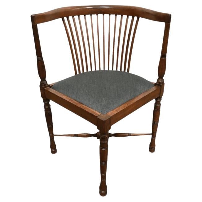 Jugendstil Maple Wood Corner Chair Upholstered Seat by Adolf Loos 1900: Jugendstil Maple Wood Corner Chair with Upholstered Seat by Adolf Loos c. 1900 Attributed to: Adolf Loos (Artist) Dimensions: Height: 28 in (71.12 cm)Width: 22 in (55.88 cm)Depth: 20 in (50.8 cm) Mate