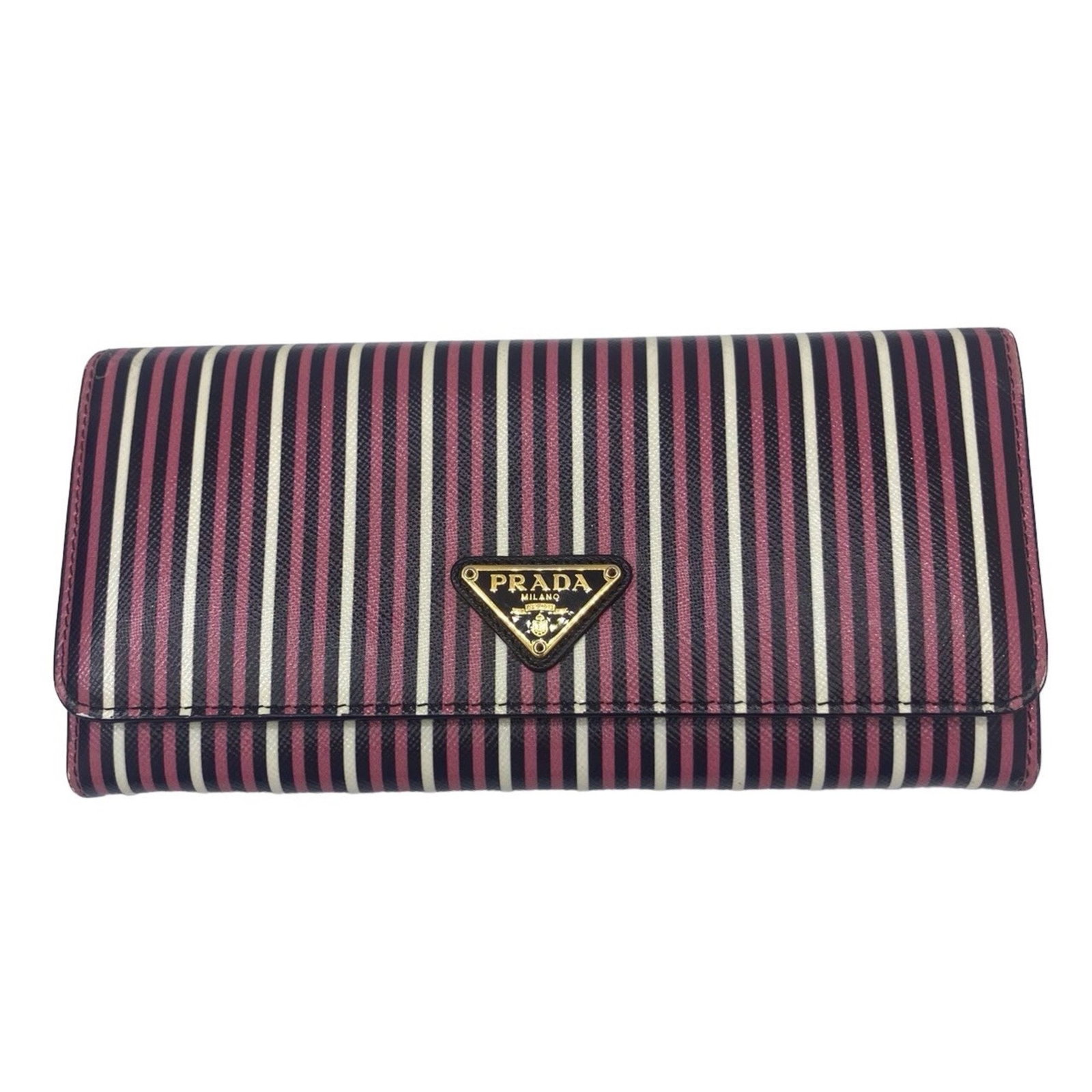 Prada Saffiano: Prada Saffiano Brand: Prada Model: Saffiano Color: Multicolour Material: Leather Dimensions: 8.5cm x 18cm x 2cm Comments: This Prada long wallet (bi-fold) is a stylish accessory designed for women. Cr