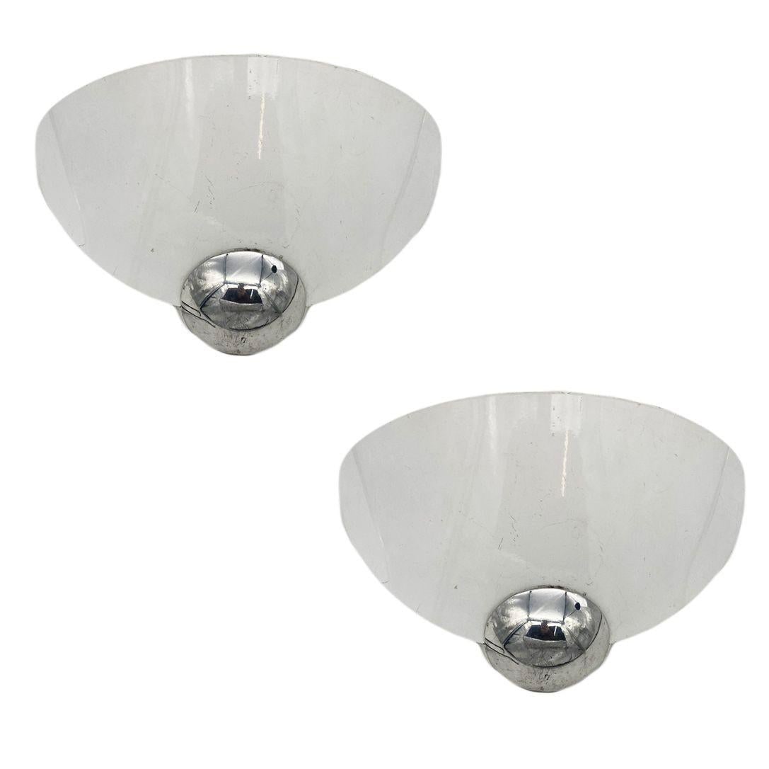 Arteluce "Aura" Memphis Wall Sconce by Perry King & Santiago Miranda: Arteluce "Aura" Memphis Wall Sconce by Perry King & Santiago Miranda Creator: Perry King and Santiago Miranda (Designer) Arteluce (Maker) Dimensions: Height: 10.5 in (26.67 cm)Diameter: 17.01 in (43.2