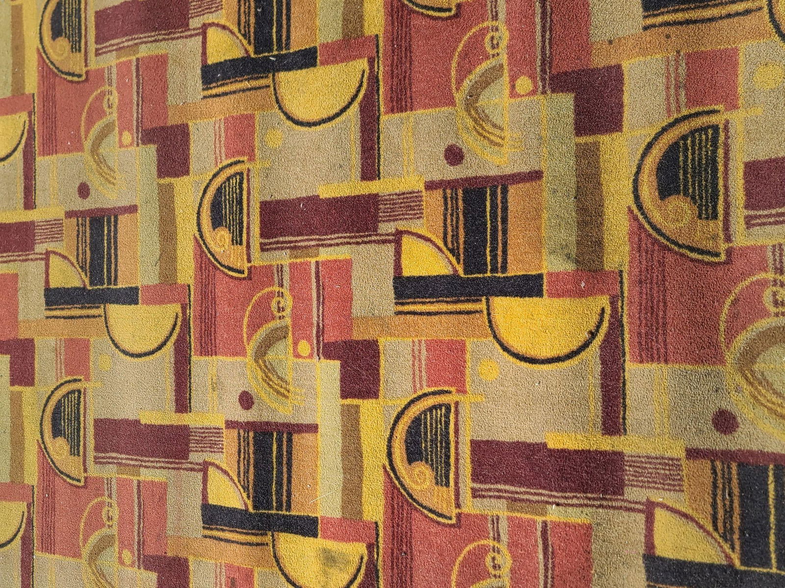 Large 22.7 Art Deco Edward Fields Style Area Rug from the Queen Mary: Large 22.7 Art Deco Edward Fields Style Area Rug from the Queen Mary Dimensions: Width: 142 in (360.68 cm)Length: 271 in (688.34 cm) Style: Art Deco (Of the Period) Materials and Techniques: Compositi